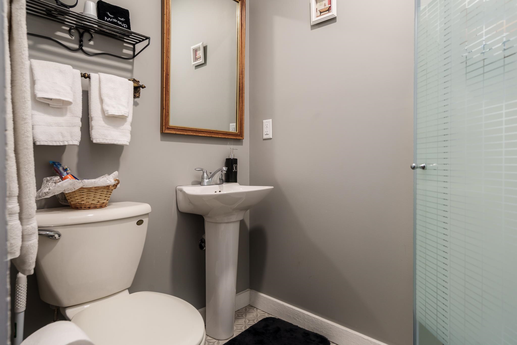 Janesville, Wisconsin, 53548, United States, 6 Bedrooms Bedrooms, ,7 BathroomsBathrooms,Residential,For Sale,2010389