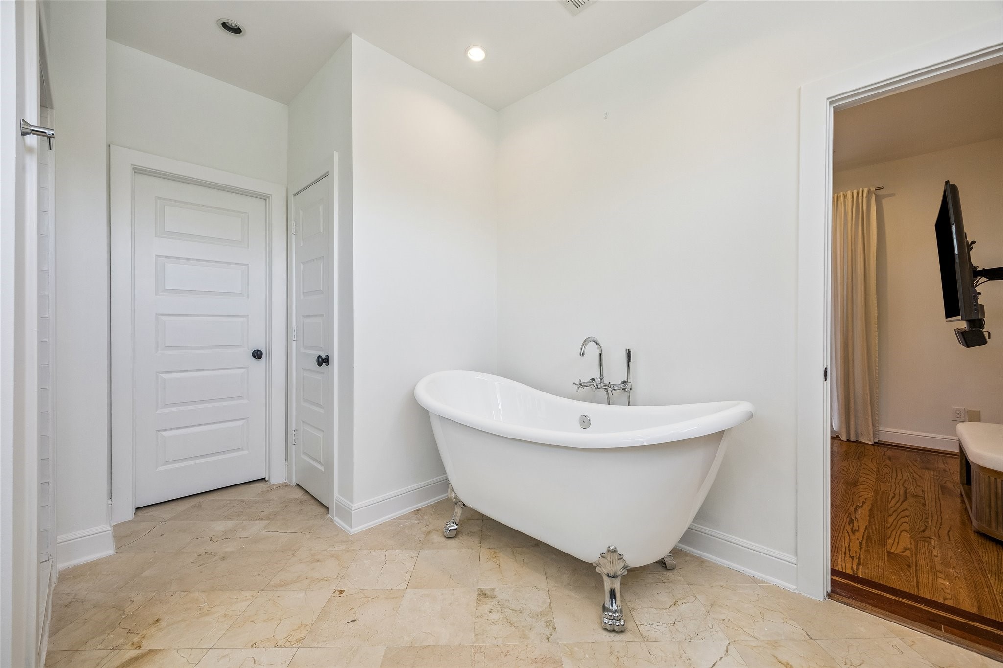  427 W 27th Street - 物件實景