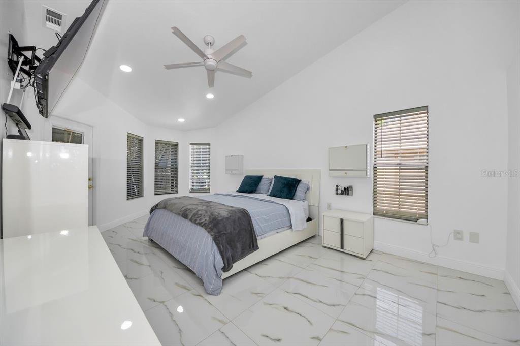 New Port Richey, Florida, 34653, United States, 4 Bedrooms Bedrooms, ,5 BathroomsBathrooms,Residential,For Sale,1989406