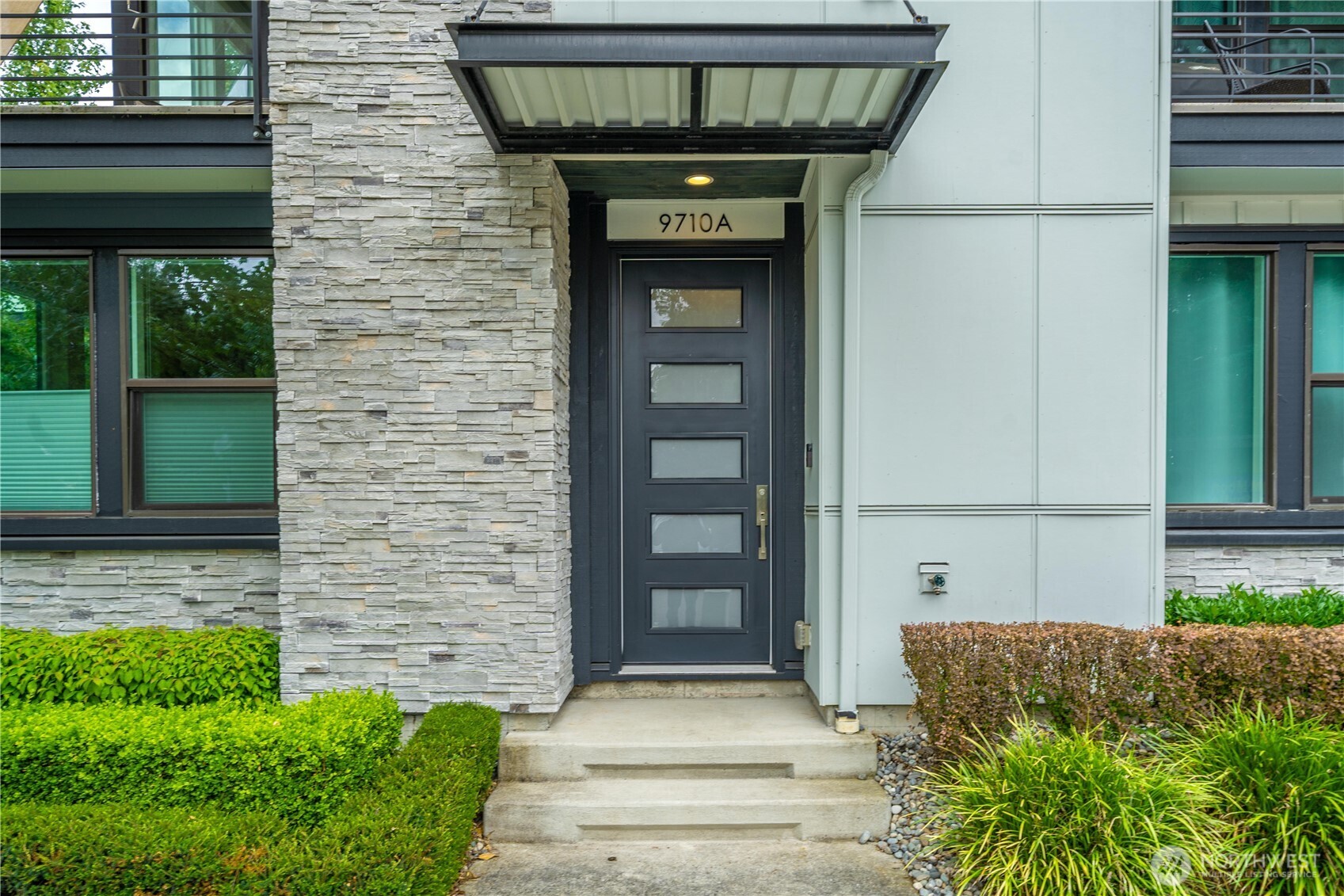 Bothell, Washington, 98011, United States, 4 Bedrooms Bedrooms, ,3 BathroomsBathrooms,Residential,For Sale,1992873