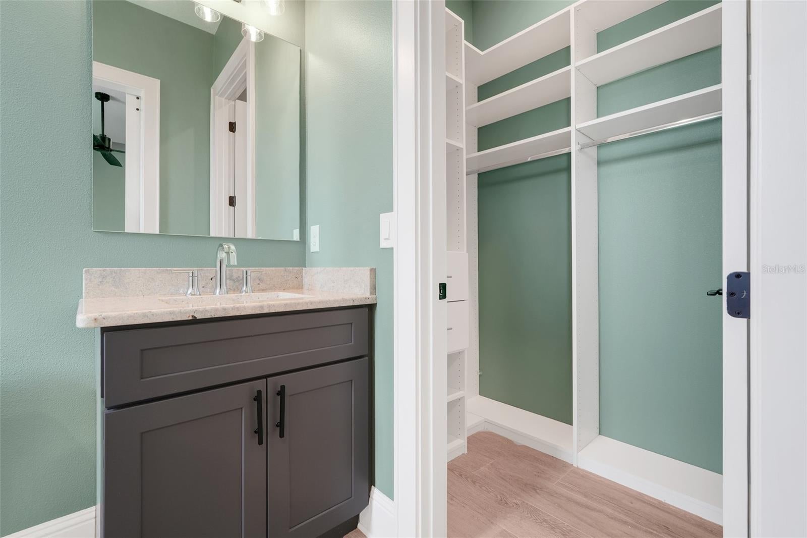 GROVELAND, Florida, 34736, United States, 4 Bedrooms Bedrooms, ,5 BathroomsBathrooms,Residential,For Sale,1792752