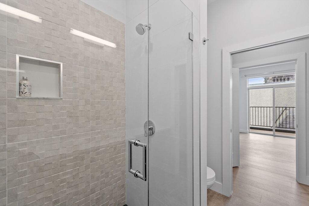 Somerville, Massachusetts, 02143, United States, 2 Bedrooms Bedrooms, ,2 BathroomsBathrooms,Residential,For Sale,1737786
