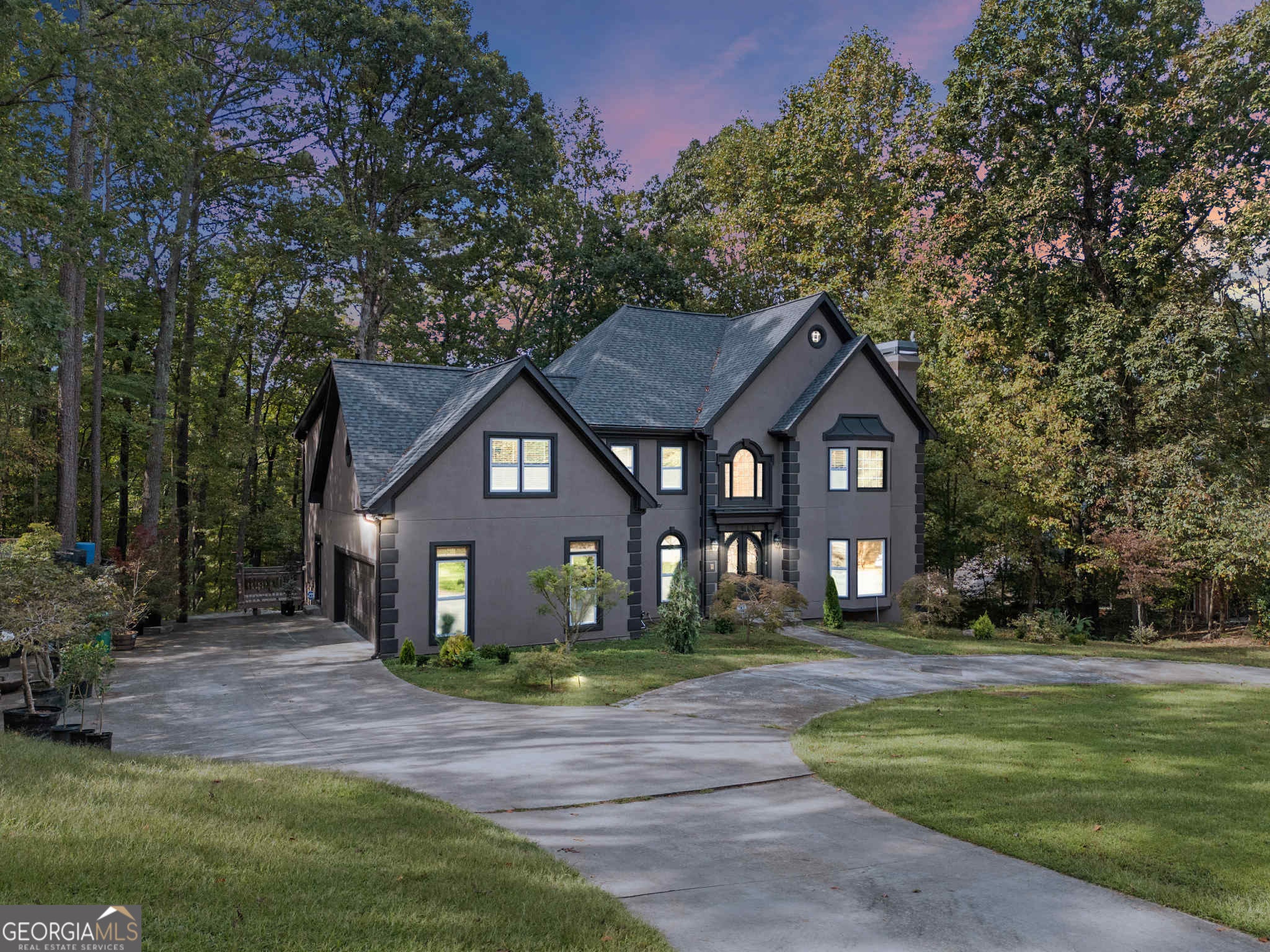 Atlanta, Georgia, 30350, United States, 8 Bedrooms Bedrooms, ,6 BathroomsBathrooms,Residential,For Sale,1992514