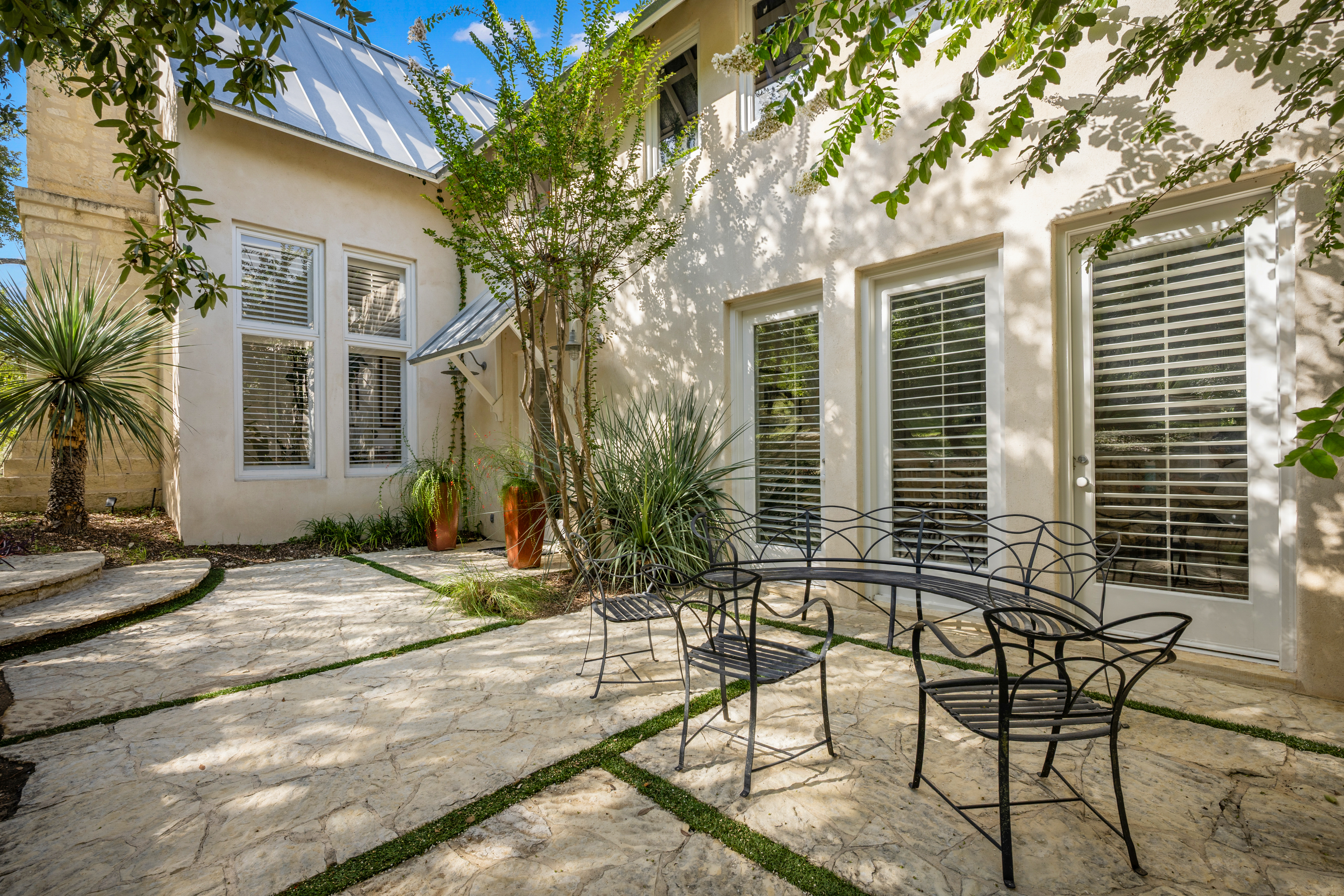  Hill Country Estate with Privacy and Presence - 物件實景