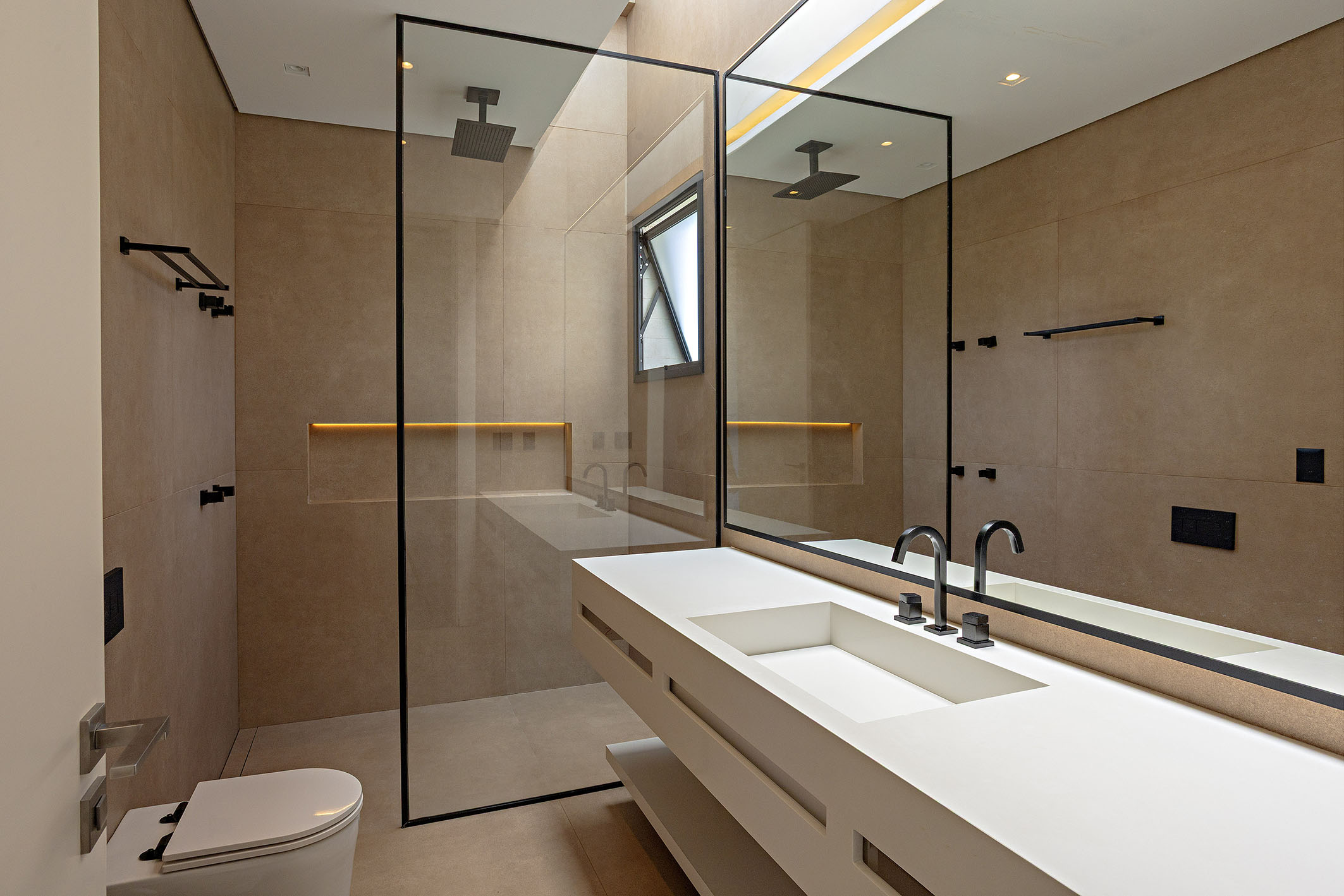  Olegário de Sá-designed residence in a privileged setting at Quinta da Baroneza - 物件實景