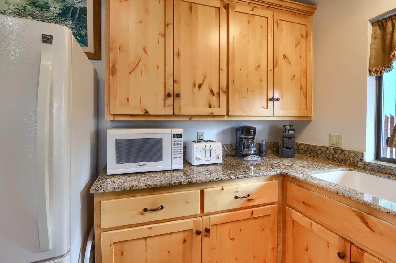 Yosemite West, California, 95389, United States, 2 Bedrooms Bedrooms, ,2 BathroomsBathrooms,Residential,For Sale,1977211