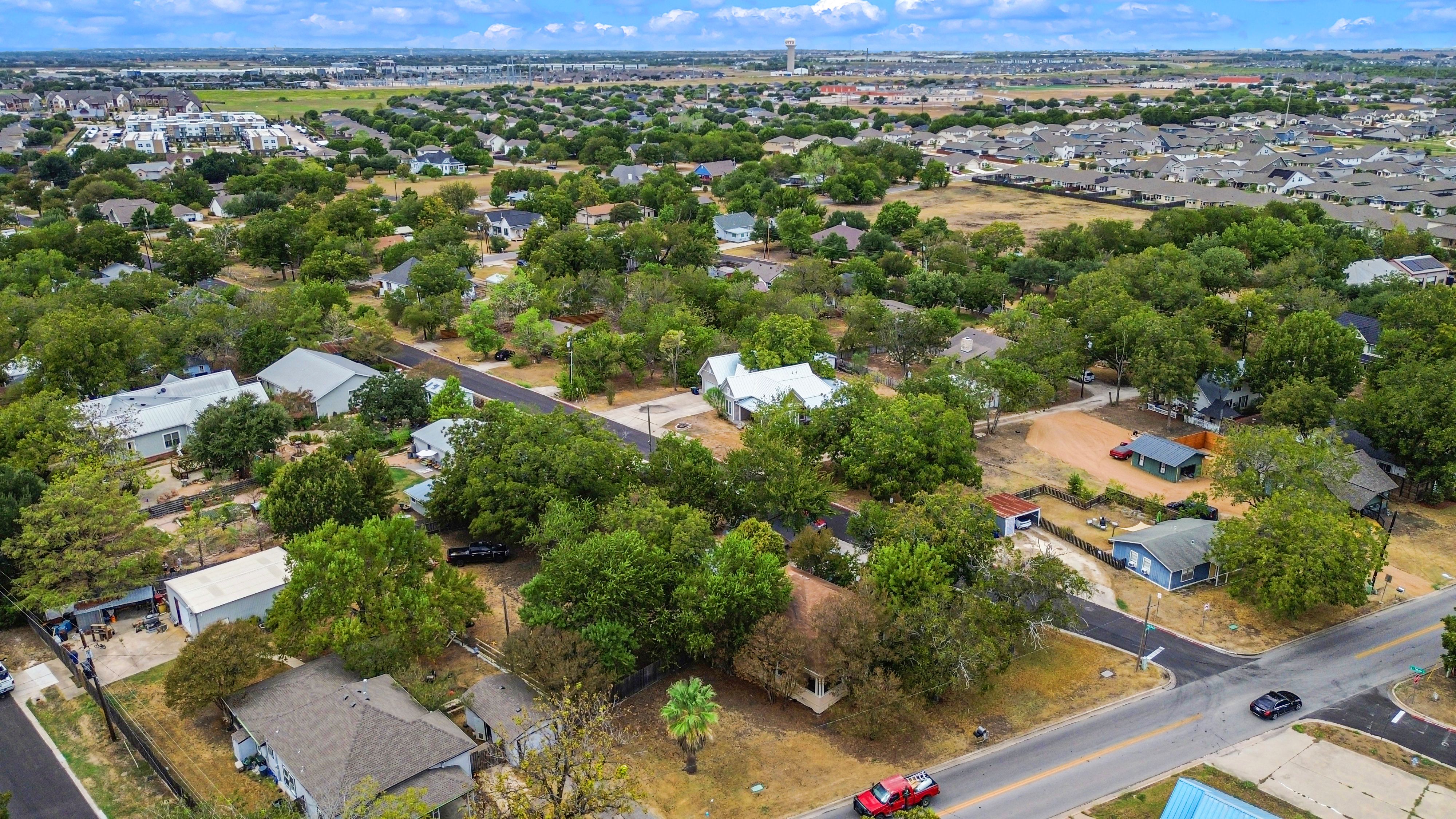  Downtown Hutto Development Opportunity .50 acre 1660, Hutto, TX 78634 - 物件實景
