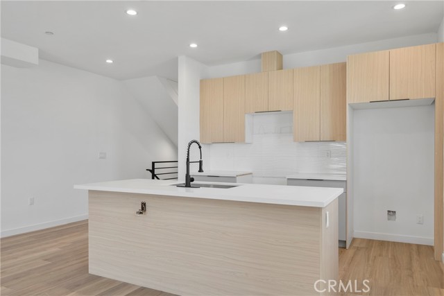 Los Angeles, California, 90023, United States, 22 Bedrooms Bedrooms, ,Residential,For Sale,1763548
