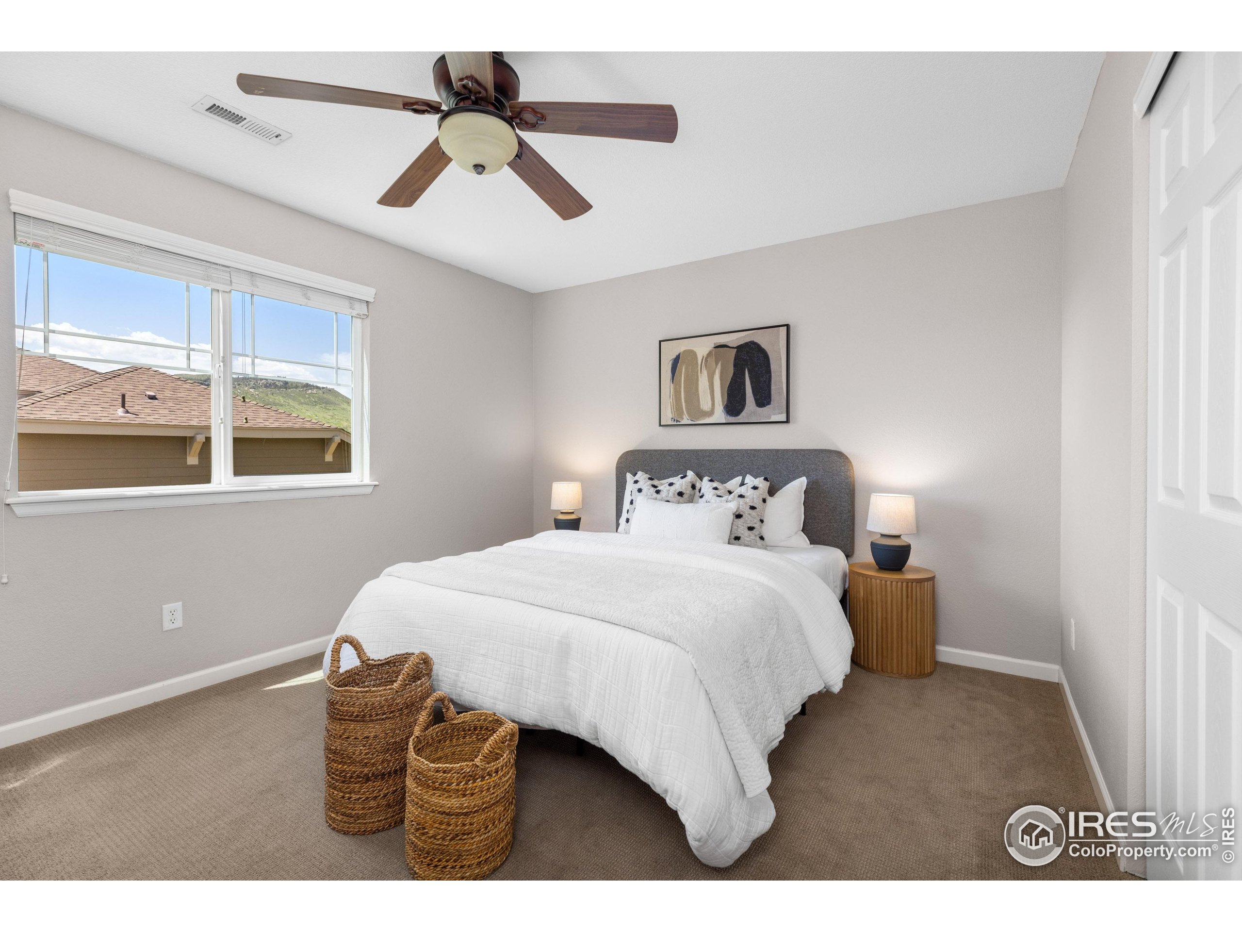 Lyons, Colorado, 80540, United States, 4 Bedrooms Bedrooms, ,3 BathroomsBathrooms,Residential,For Sale,1865994