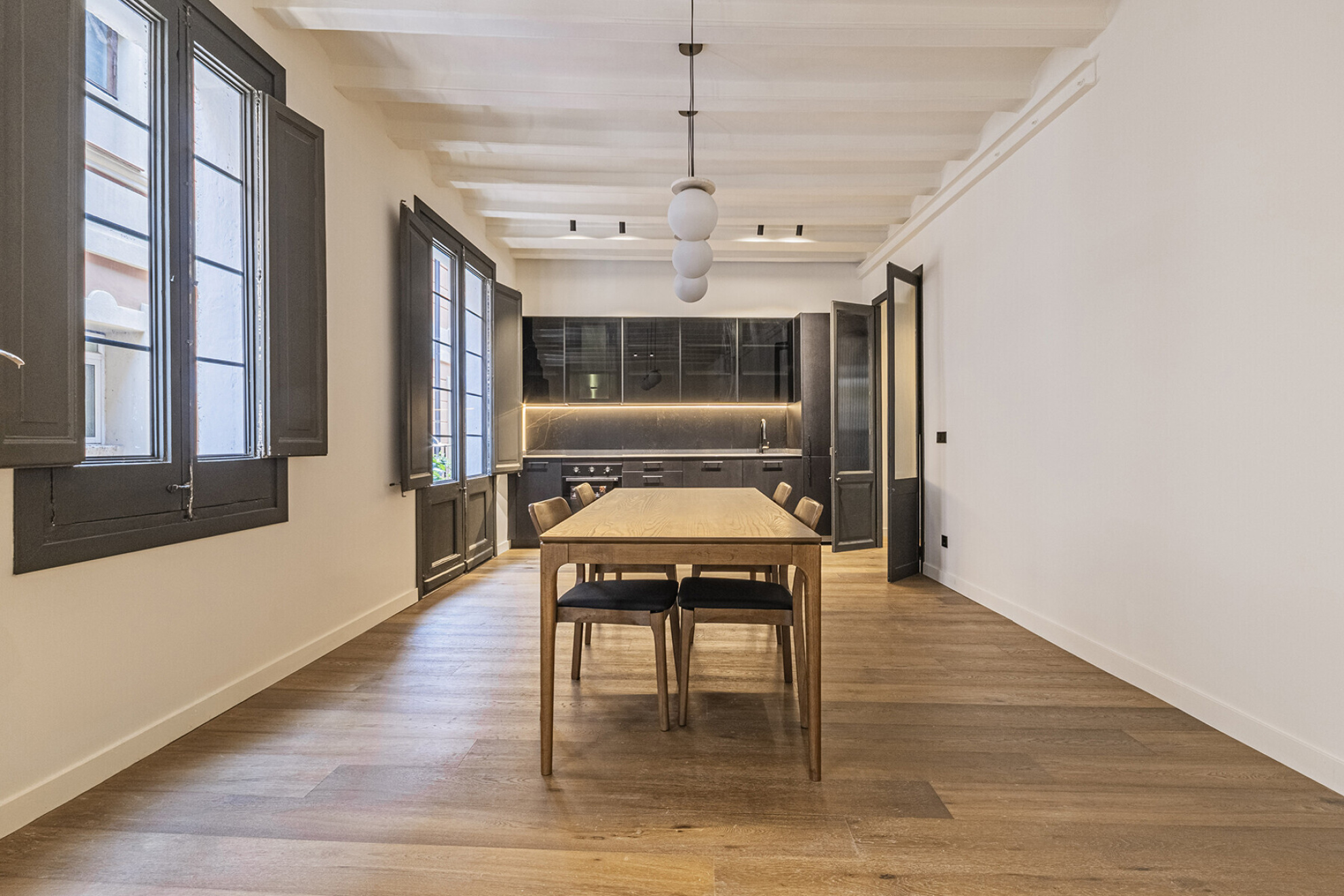  Elegant, renovated home near Santa Maria del Mar - 物件實景