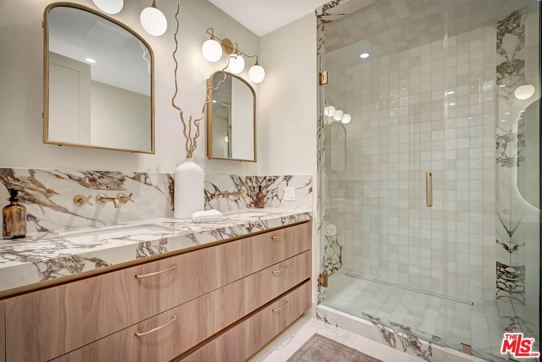 West Hollywood, California, 90069, United States, 3 Bedrooms Bedrooms, ,3 BathroomsBathrooms,Residential,For Sale,1999893