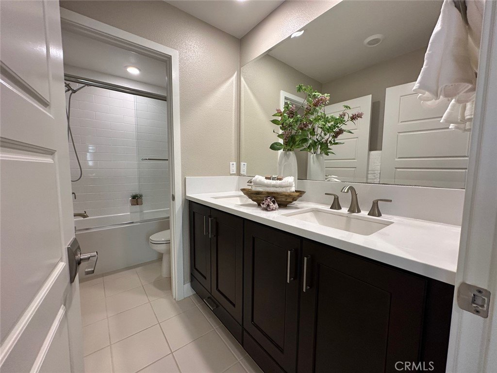 Irvine, California, 92618, United States, 3 Bedrooms Bedrooms, ,4 BathroomsBathrooms,Residential,For Sale,1987840