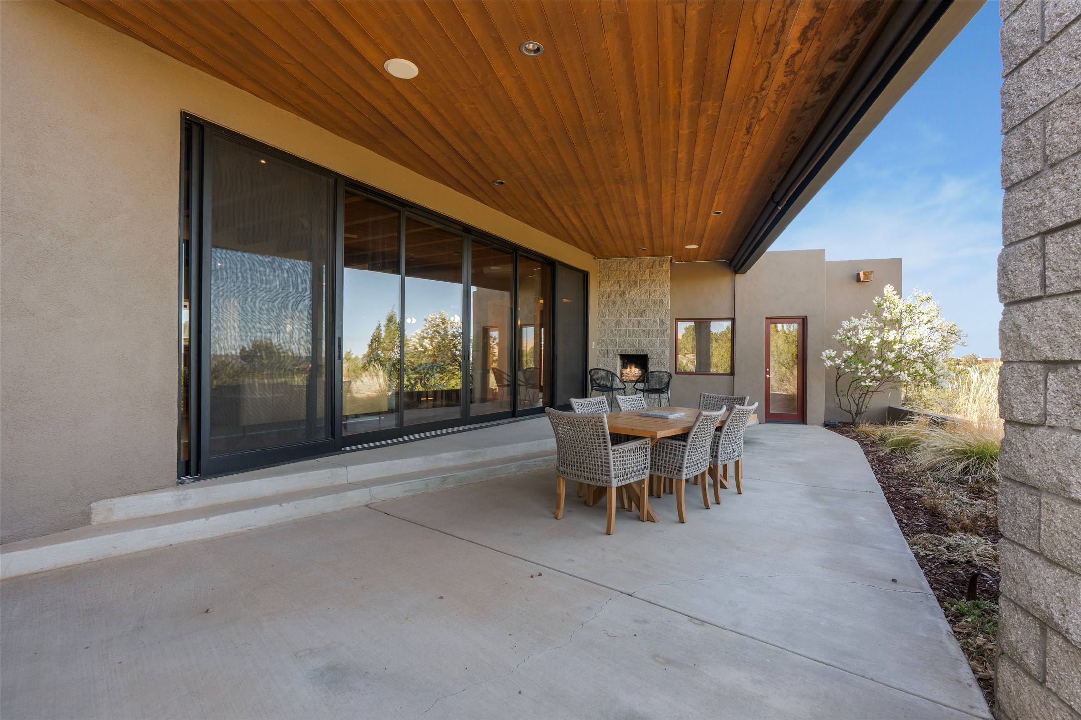  5 Sky Show - 物件實景