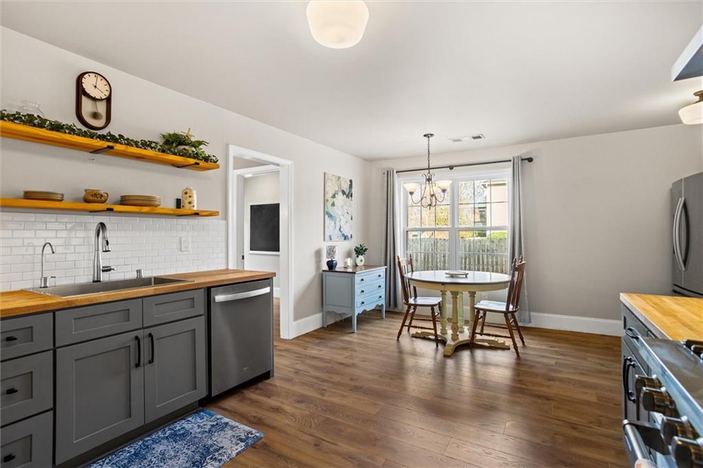 Dacula, Georgia, 30019, United States, 5 Bedrooms Bedrooms, ,4 BathroomsBathrooms,Residential,For Sale,1990423