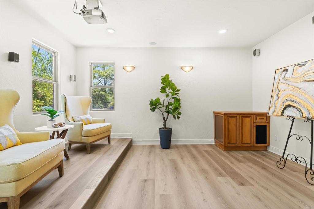 Chula Vista, California, 91910, United States, 5 Bedrooms Bedrooms, ,6 BathroomsBathrooms,Residential,For Sale,1996956