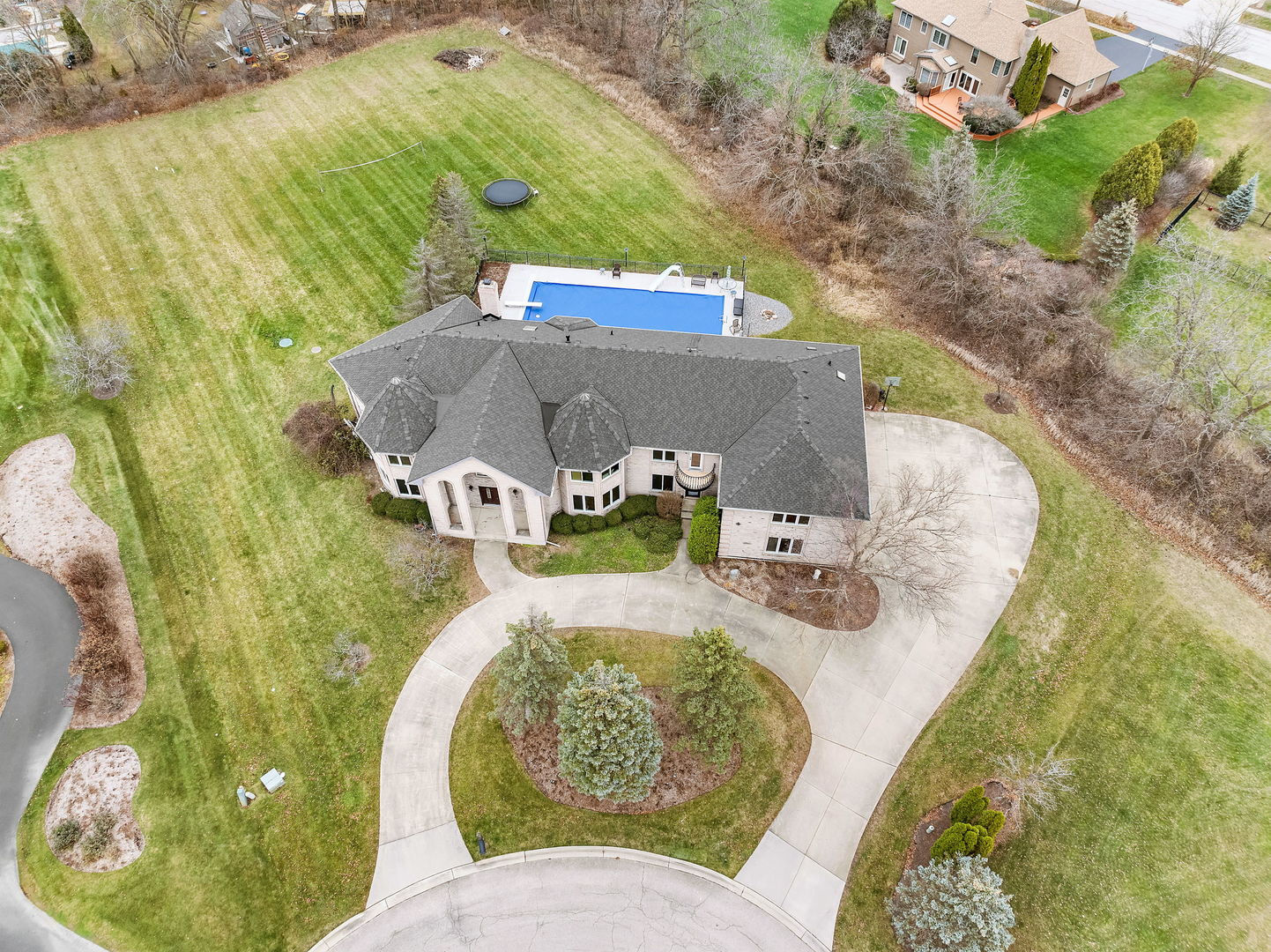St. Charles, Illinois, 60175, United States, 6 Bedrooms Bedrooms, ,8 BathroomsBathrooms,Residential,For Sale,1940364