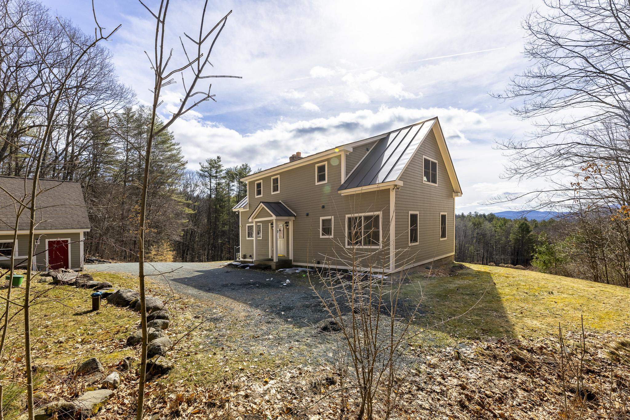 Fairlee, Vermont, 05045, United States, 4 Bedrooms Bedrooms, ,2 BathroomsBathrooms,Residential,For Sale,1941712