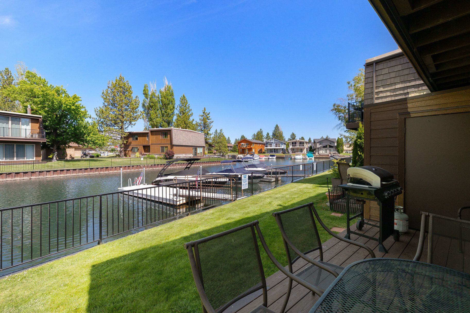  Tahoe Keys Waterfront Townhome - 物件實景