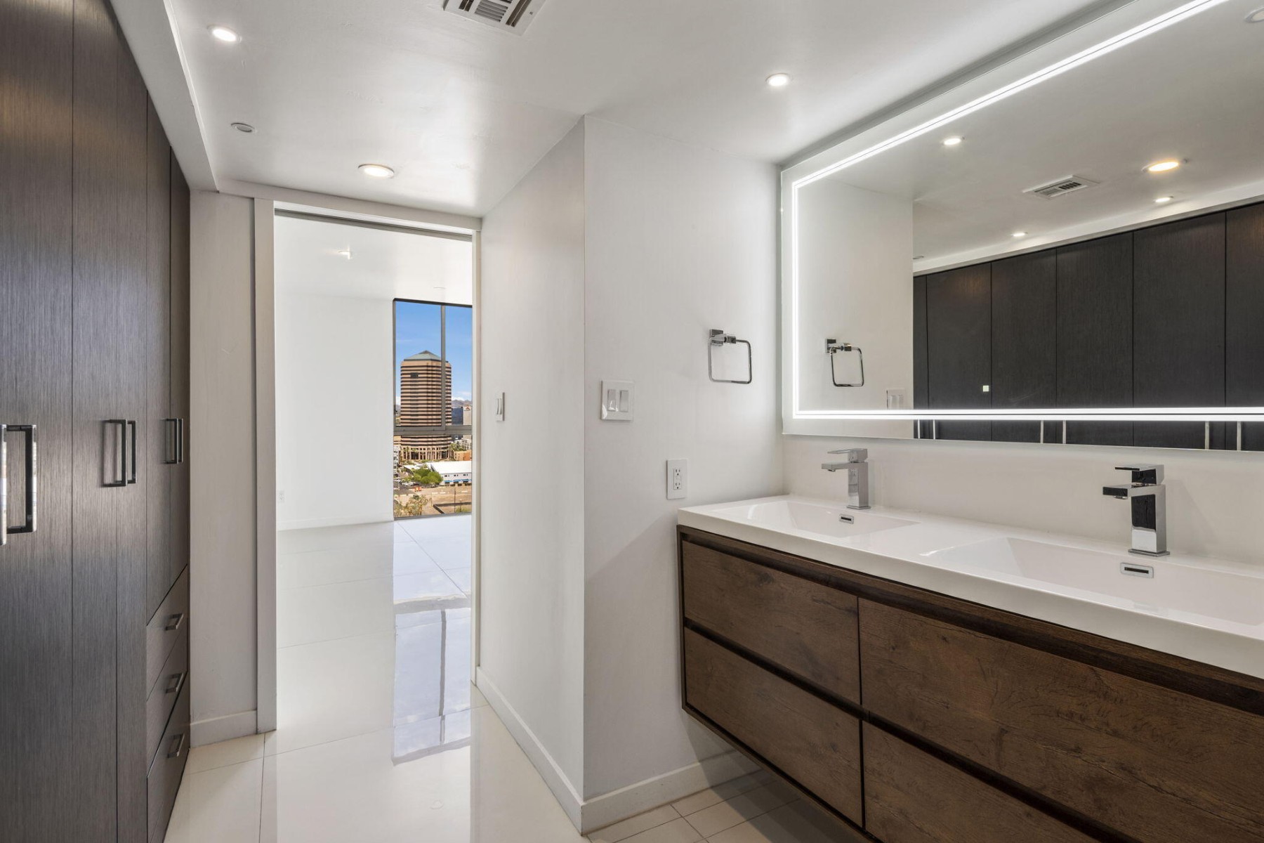  2323 N Central Ave¦Phoenix, AZ - 物件實景