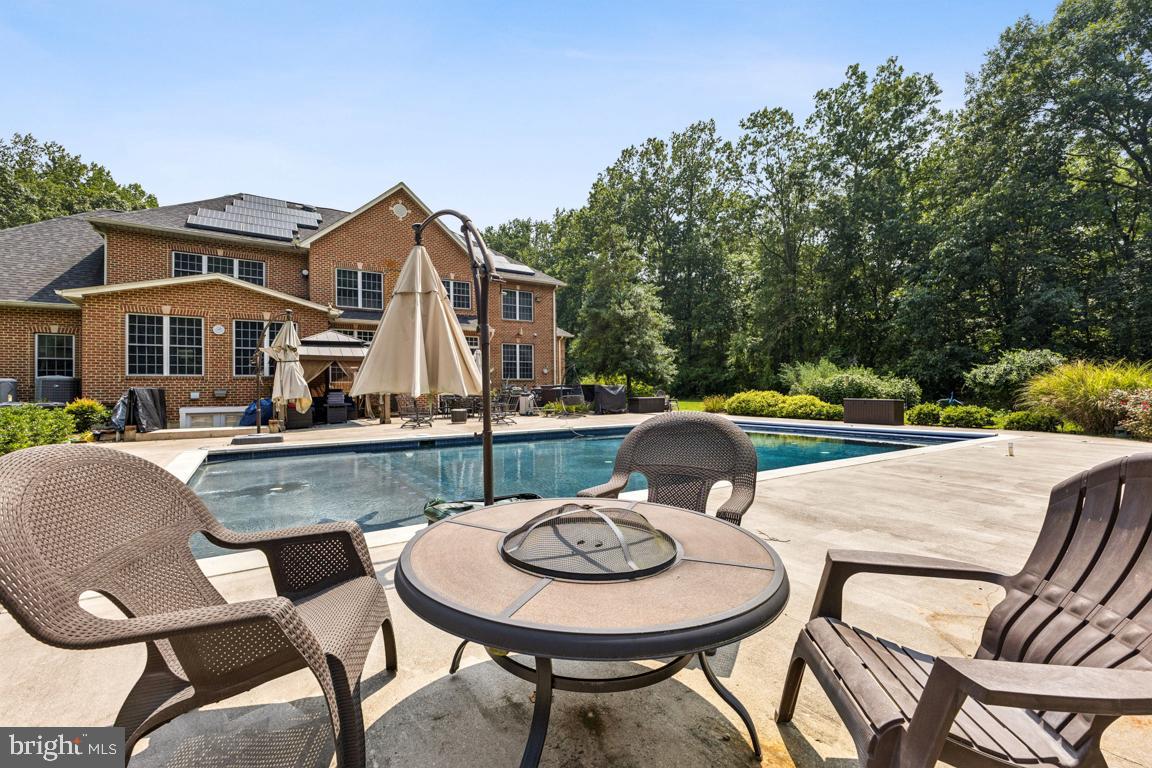Huntingtown, Maryland, 20639, United States, 6 Bedrooms Bedrooms, ,6 BathroomsBathrooms,Residential,For Sale,1914130