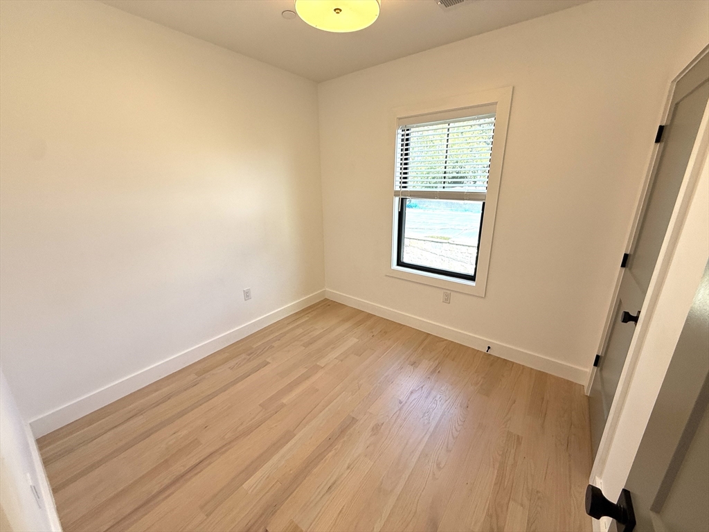 Boston, Massachusetts, 02124, United States, 3 Bedrooms Bedrooms, ,2 BathroomsBathrooms,Residential,For Sale,1941577