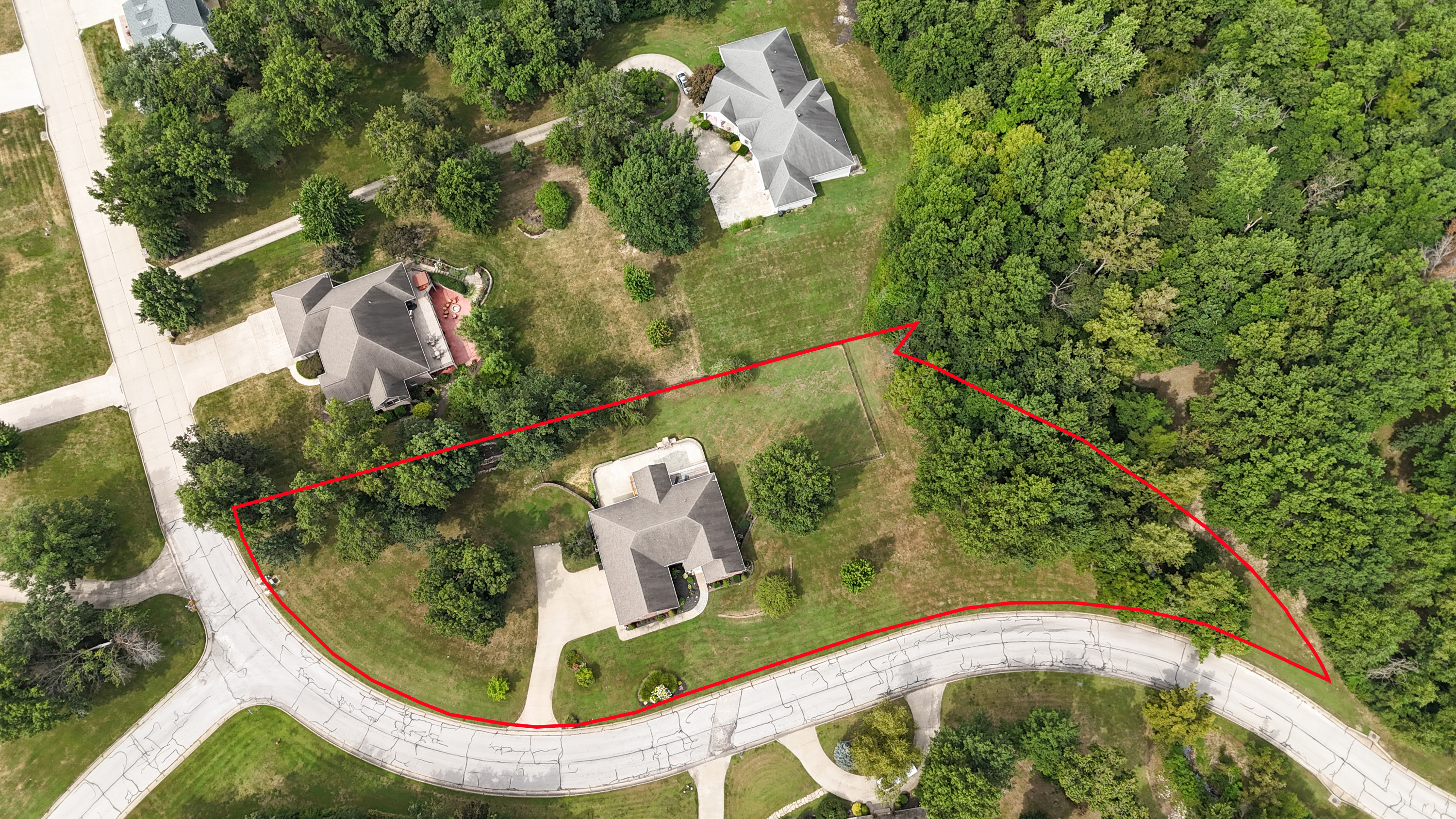 Moberly, Missouri, 65270, United States, 5 Bedrooms Bedrooms, ,Residential,For Sale,1928101