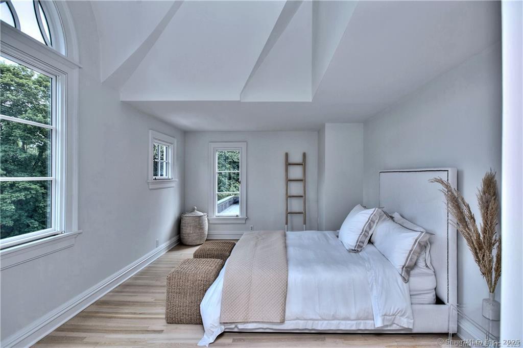 Westport, Connecticut, 06880, United States, 6 Bedrooms Bedrooms, ,7 BathroomsBathrooms,Residential,For Sale,1784417