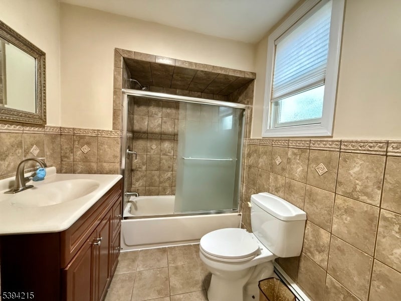 Haledon Boro, New Jersey, 07508, United States, 4 Bedrooms Bedrooms, ,2 BathroomsBathrooms,Residential,For Sale,1980965