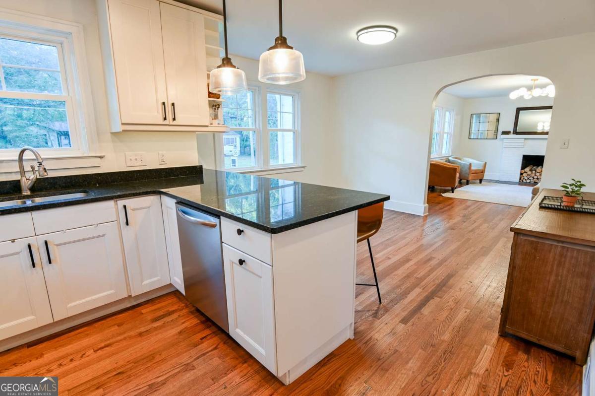 Athens, Georgia, 30606, United States, 4 Bedrooms Bedrooms, ,3 BathroomsBathrooms,Residential,For Sale,1988193