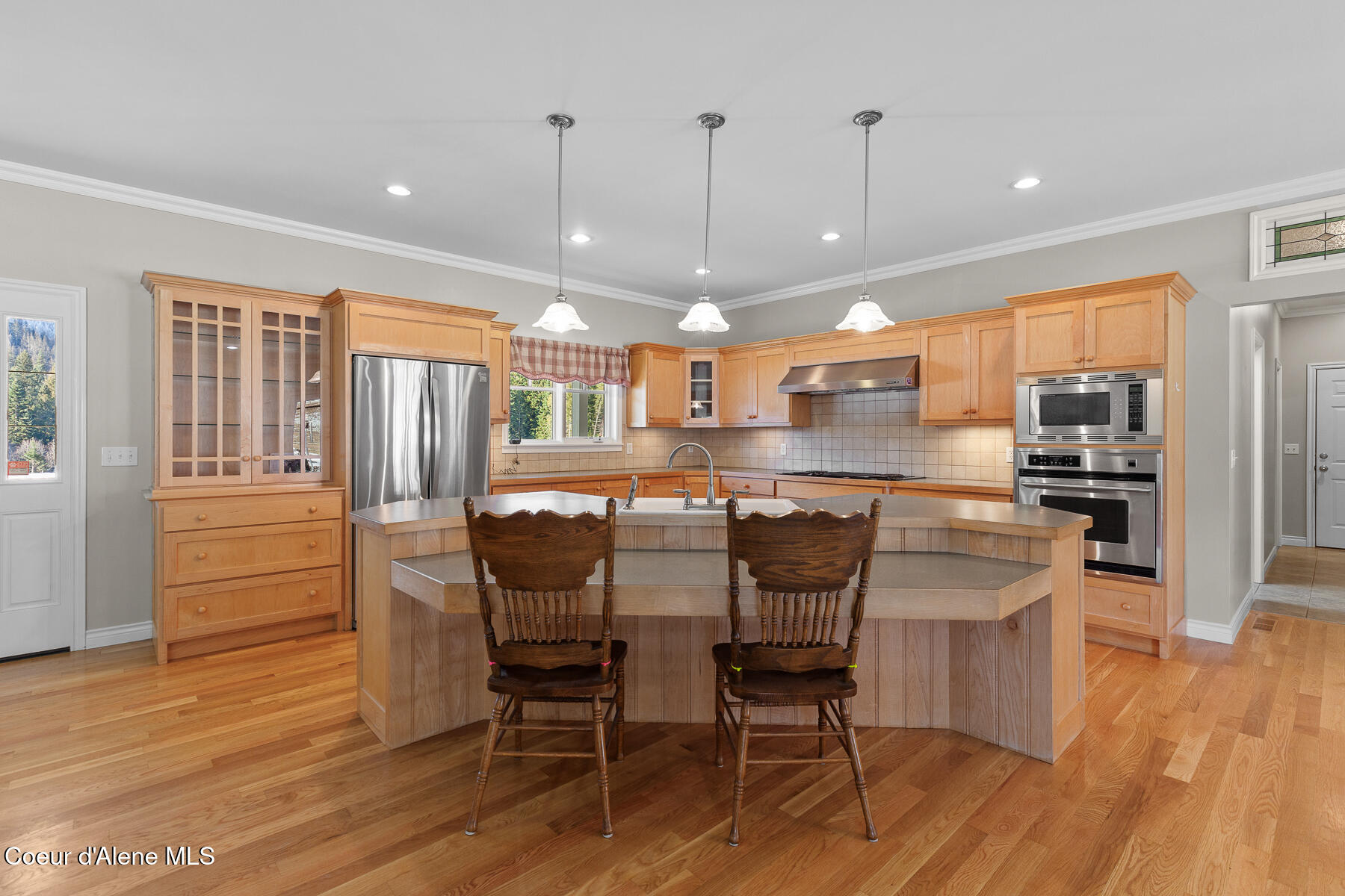 Wallace, Idaho, 83873, United States, 3 Bedrooms Bedrooms, ,3 BathroomsBathrooms,Residential,For Sale,2040255