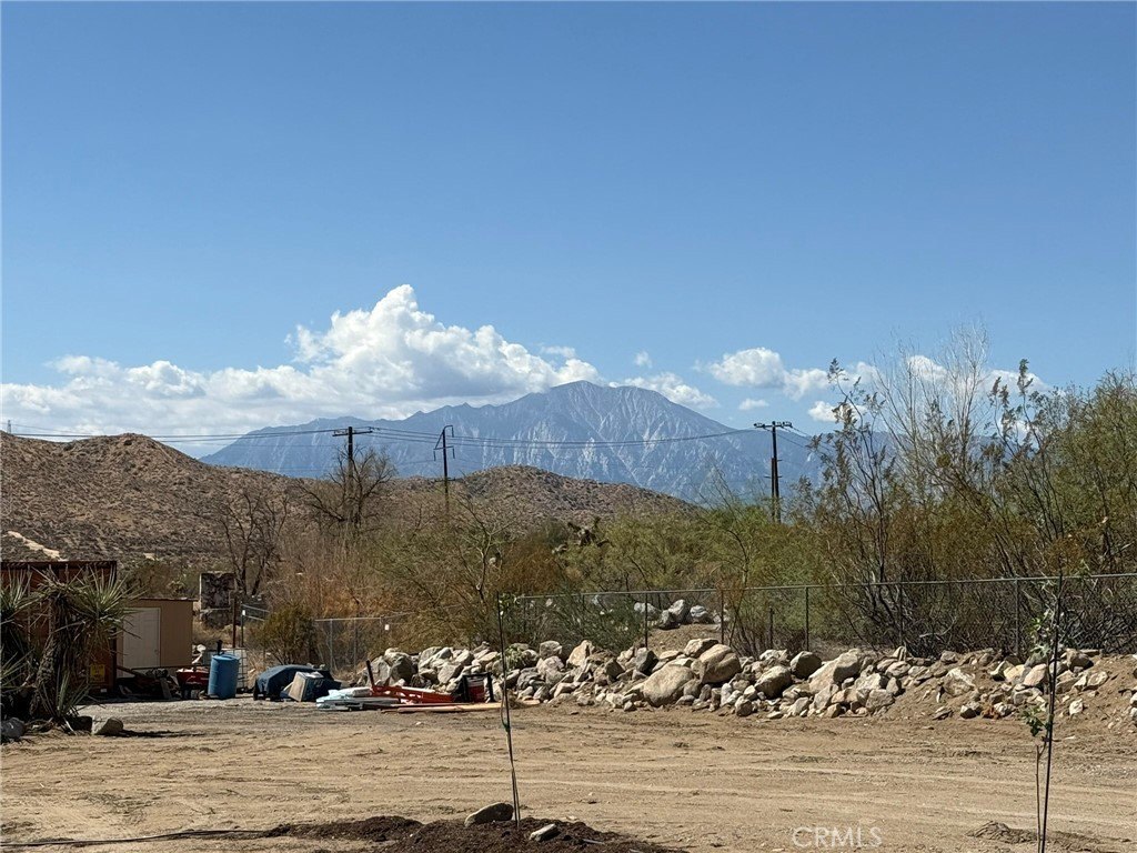 Morongo Valley, California, 92256, United States, 2 Bedrooms Bedrooms, ,3 BathroomsBathrooms,Residential,For Sale,1940987