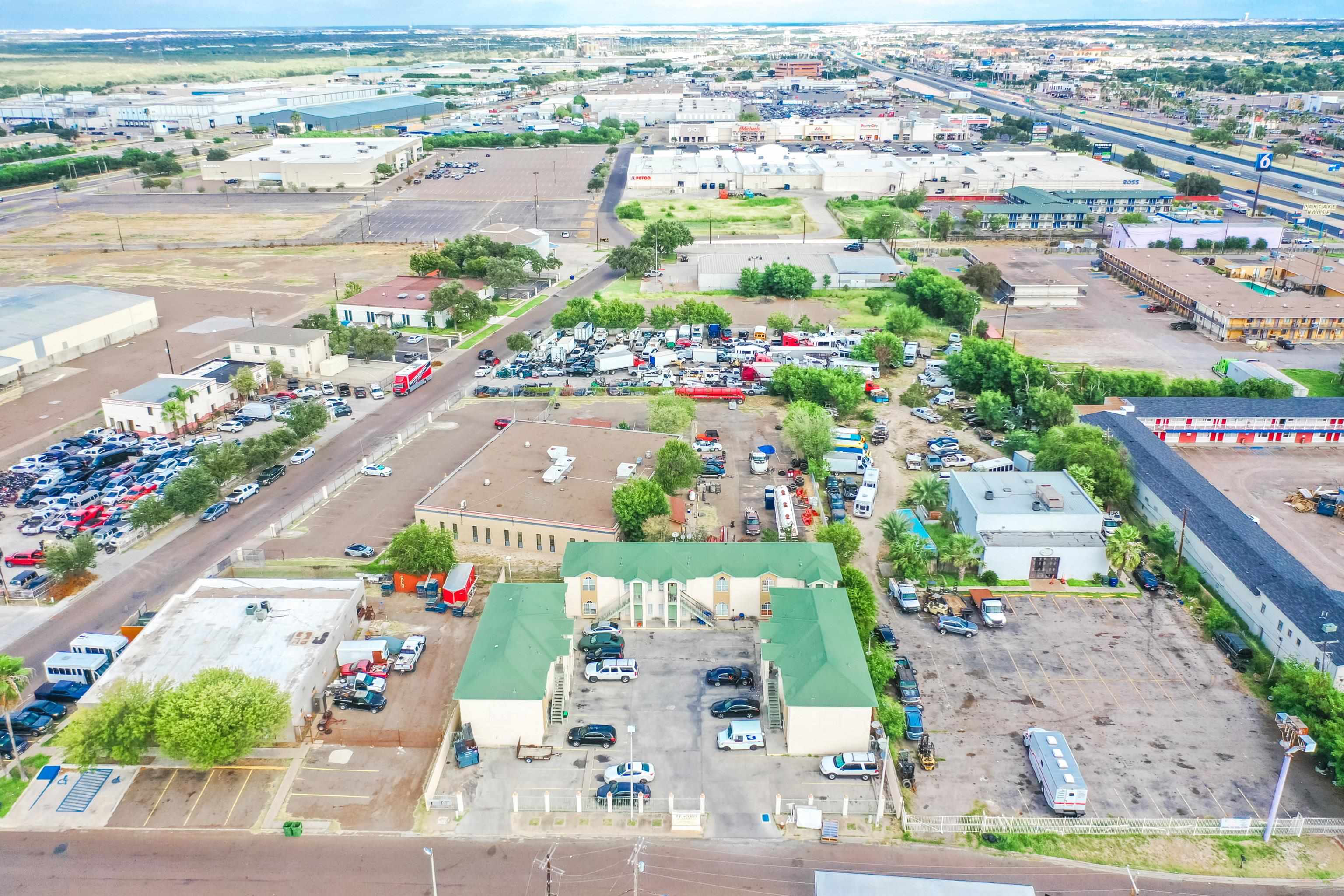 LAREDO, Texas, 78041, United States, ,Residential,For Sale,1795018