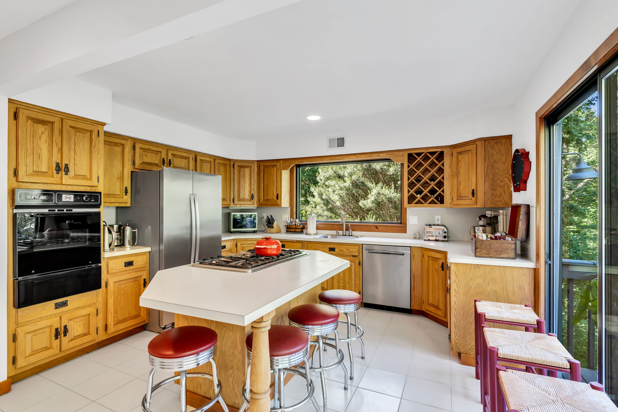  267 E Highland Avenue - 物件實景