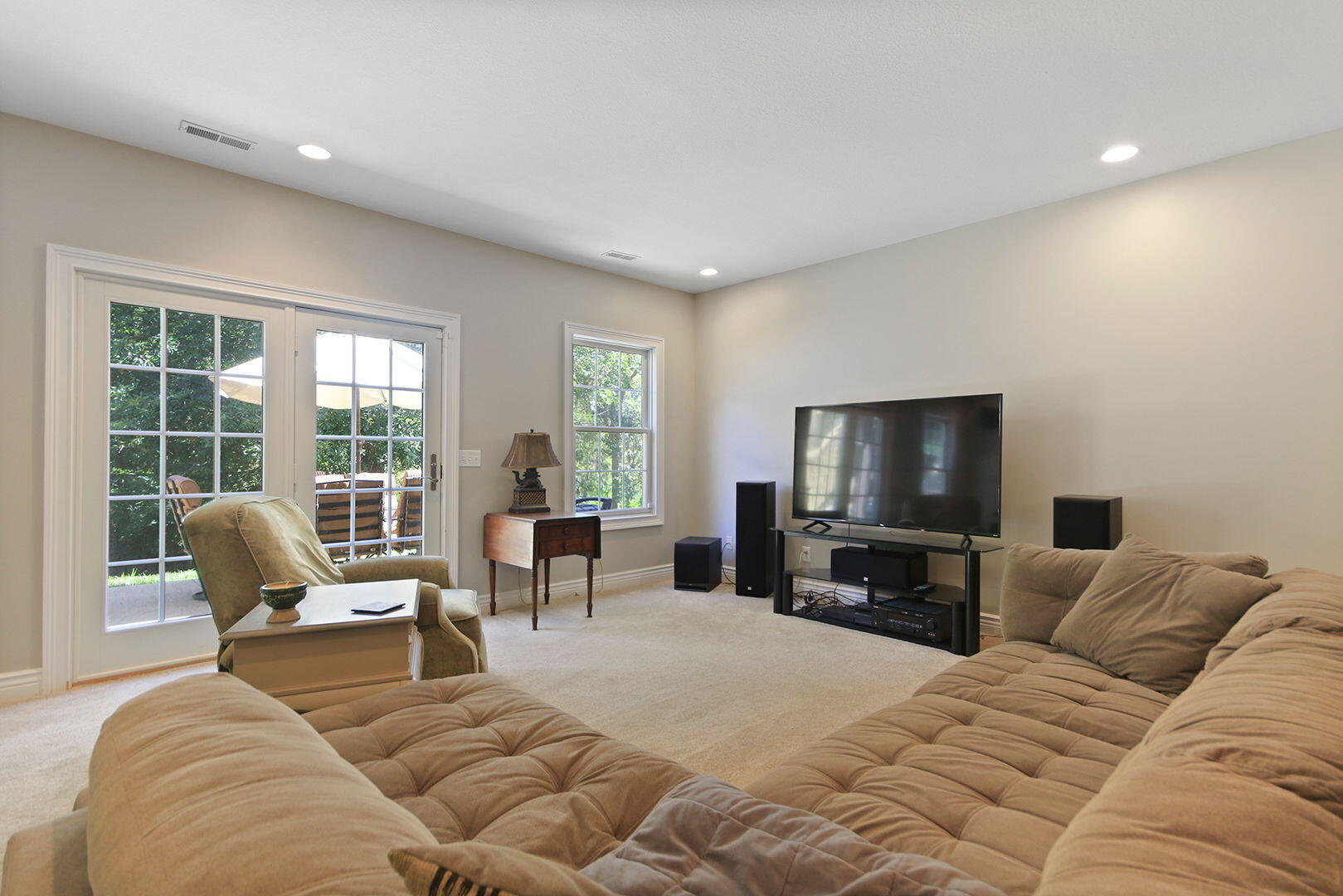 COLUMBIA, Missouri, 65203, United States, 5 Bedrooms Bedrooms, ,4 BathroomsBathrooms,Residential,For Sale,1983136