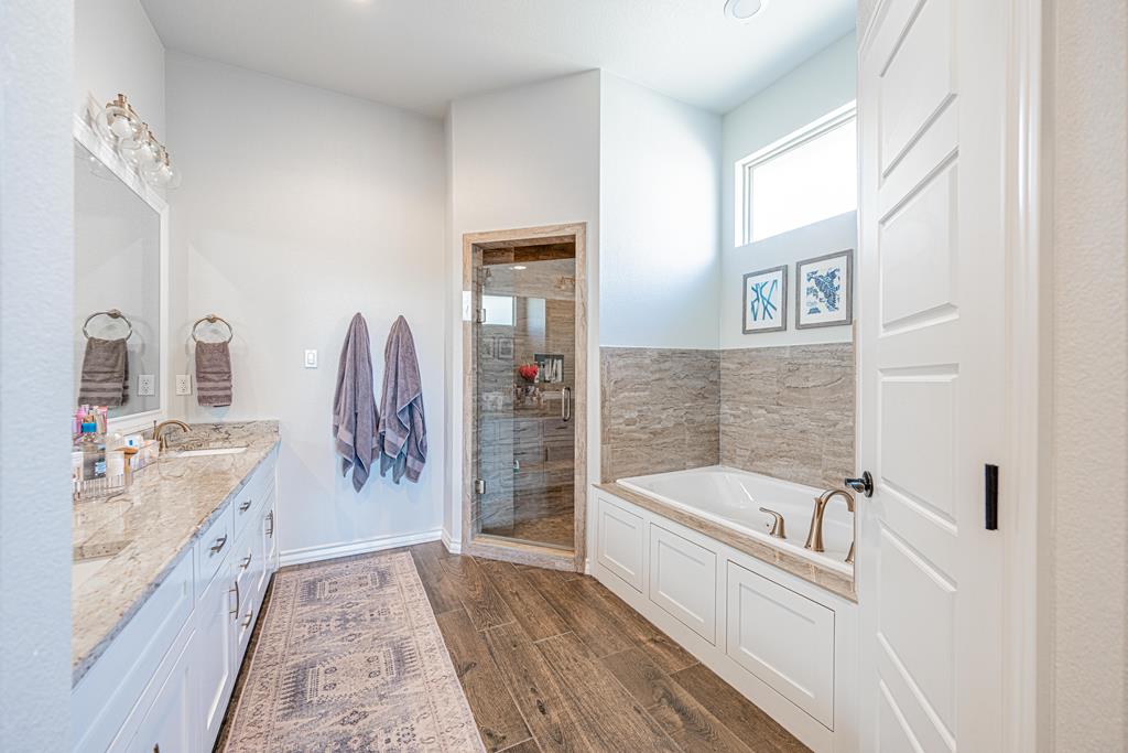 Midland, Texas, 79707, United States, 4 Bedrooms Bedrooms, ,3 BathroomsBathrooms,Residential,For Sale,1989099