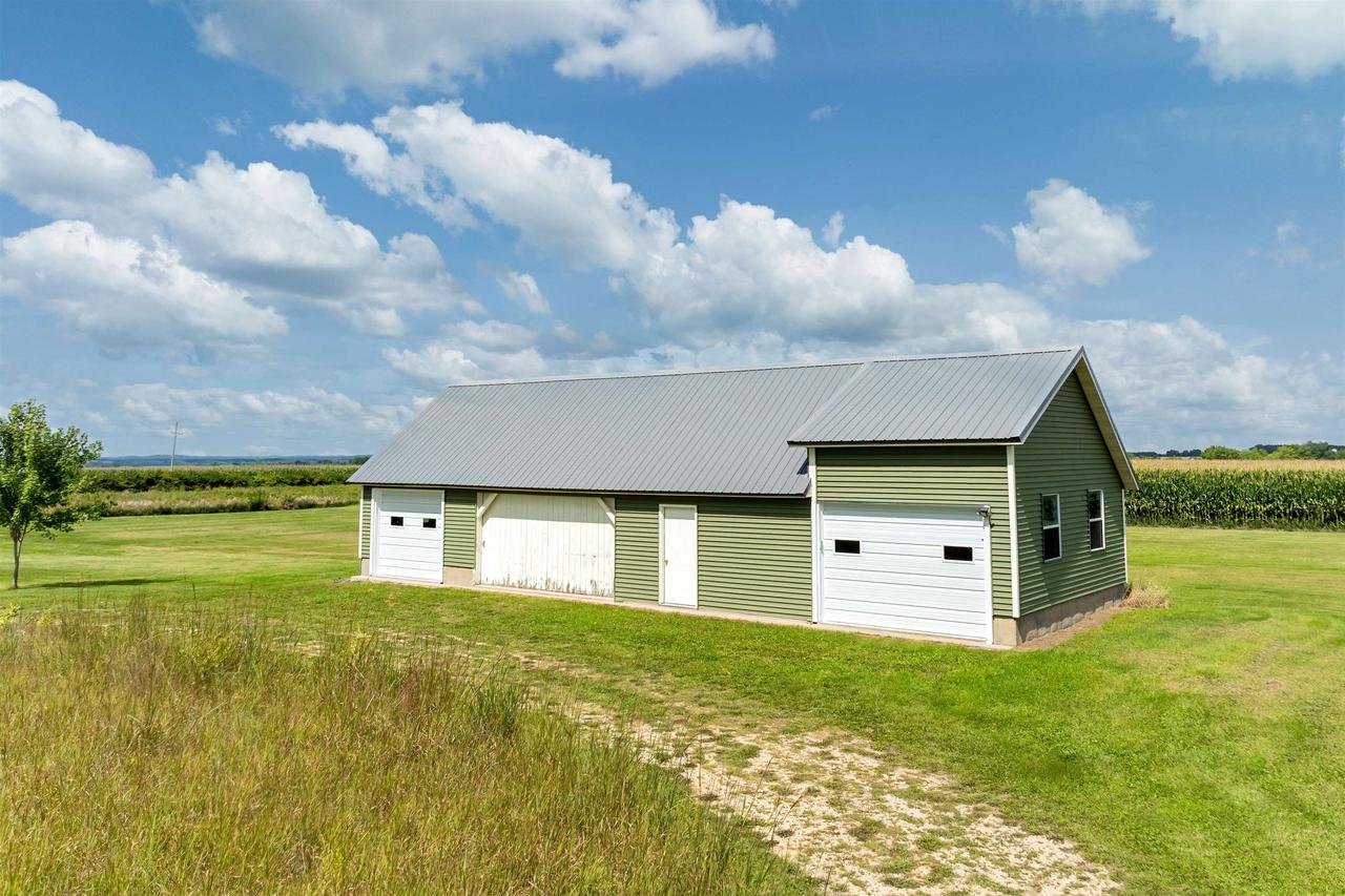 Green Lake, Wisconsin, 54941, United States, 4 Bedrooms Bedrooms, ,3 BathroomsBathrooms,Residential,For Sale,1928712