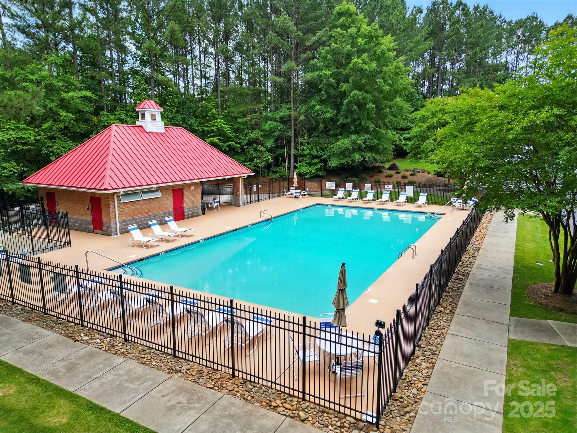 Rock Hill, South Carolina, 29730, United States, 4 Bedrooms Bedrooms, ,3 BathroomsBathrooms,Residential,For Sale,1826399