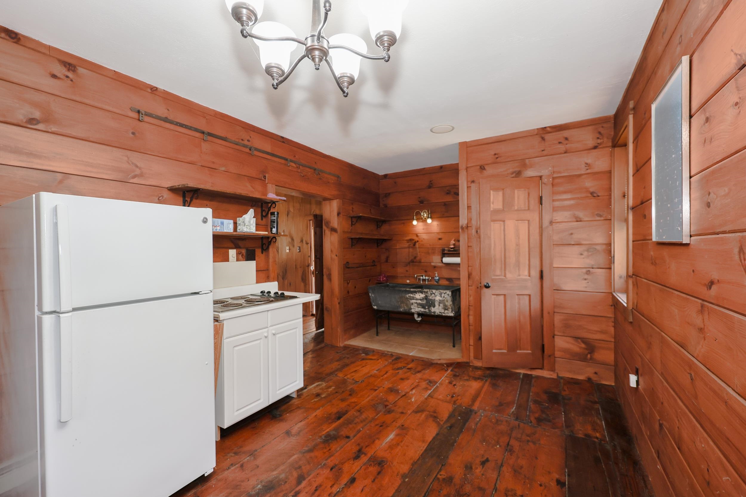 Goffstown, New Hampshire, 03045, United States, 4 Bedrooms Bedrooms, ,4 BathroomsBathrooms,Residential,For Sale,1901331