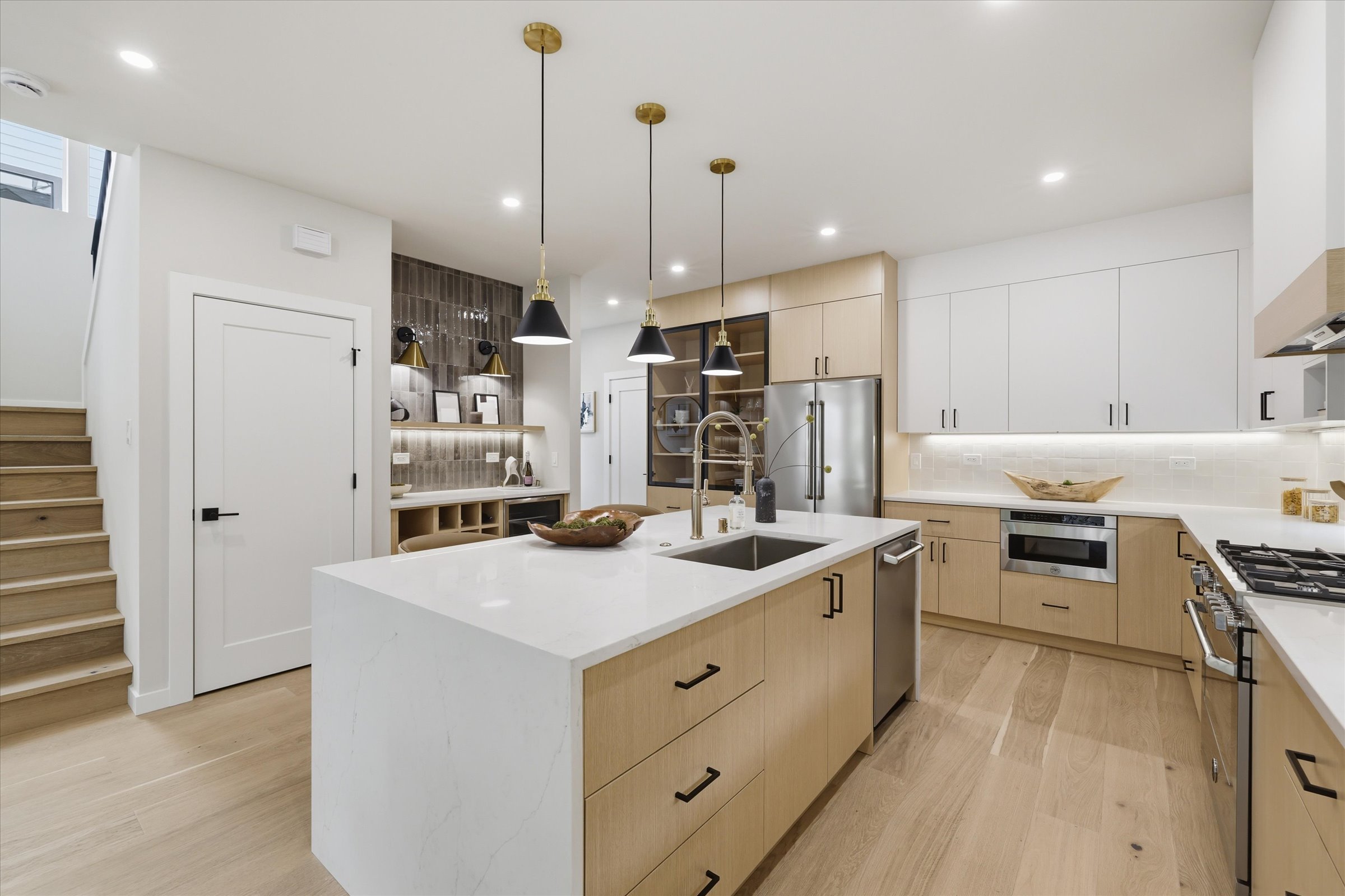  12426 NE 90th St, Kirkland, WA 98033 - 物件實景