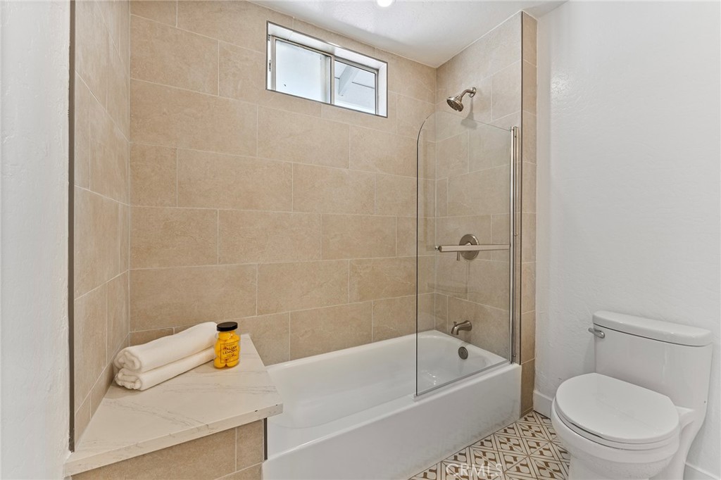 Pasadena, California, 91106, United States, 3 Bedrooms Bedrooms, ,2 BathroomsBathrooms,Residential,For Sale,1976384