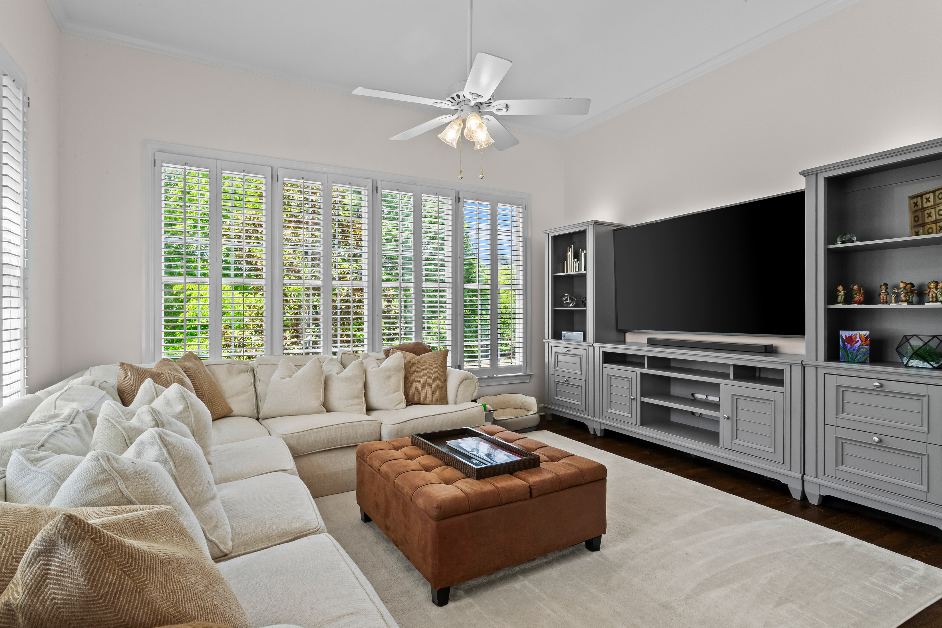  Timeless Elegance in Roswell