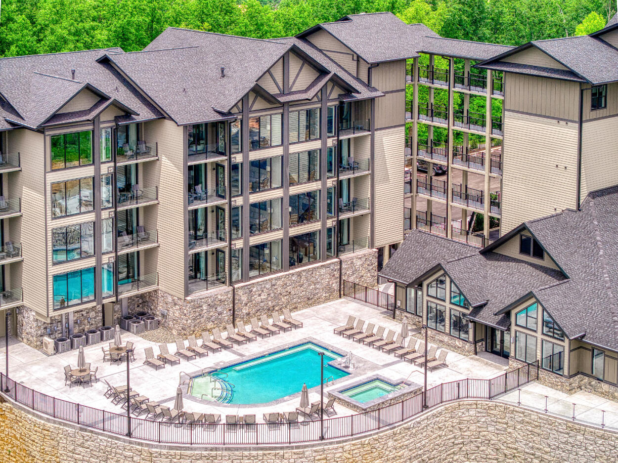 Gatlinburg, Tennessee, 37738, United States, 3 Bedrooms Bedrooms, ,4 BathroomsBathrooms,Residential,For Sale,2027383