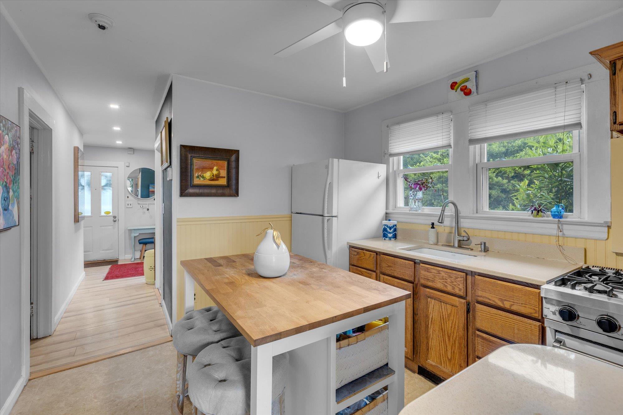 Northport, New York, 11768, United States, 2 Bedrooms Bedrooms, ,1 BathroomBathrooms,Residential,For Sale,1828550