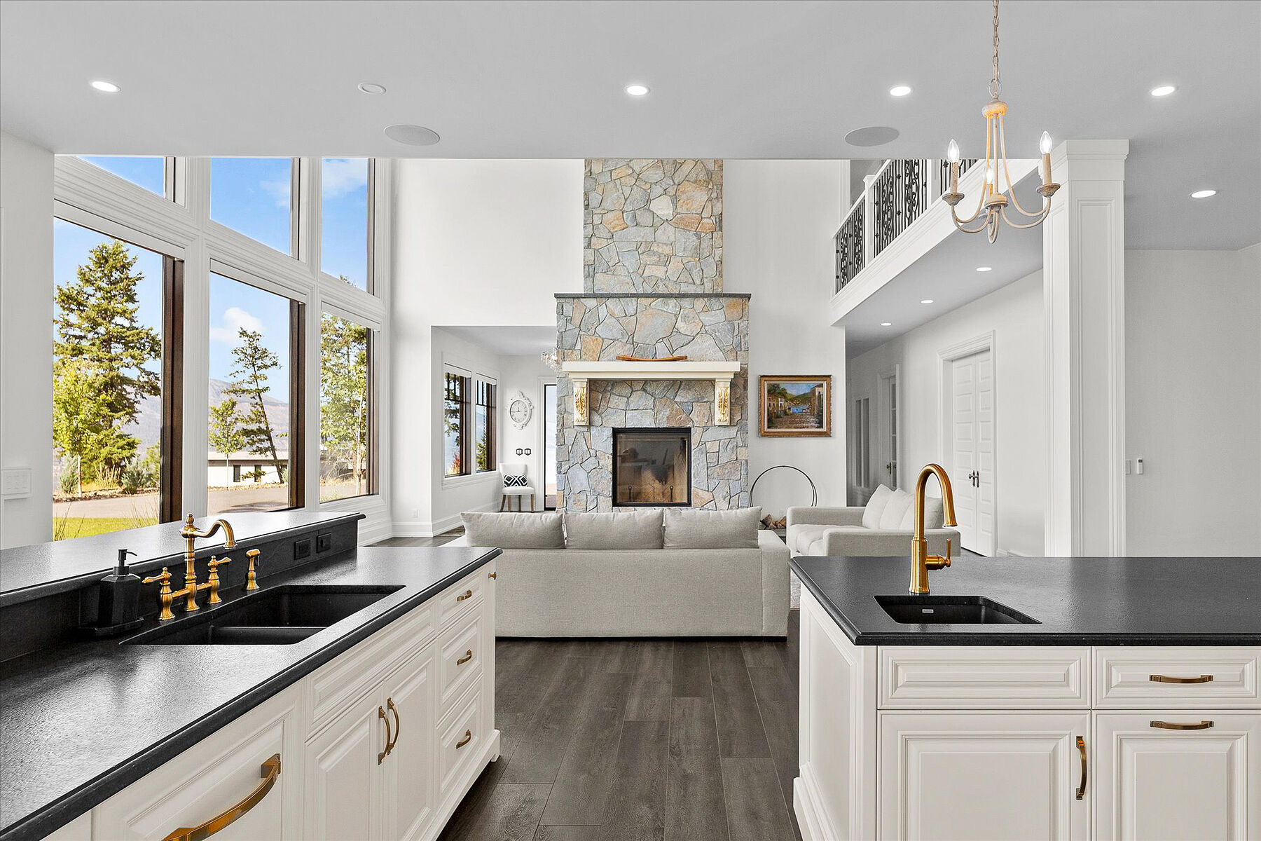  Gated Lake View Estate - 物件實景