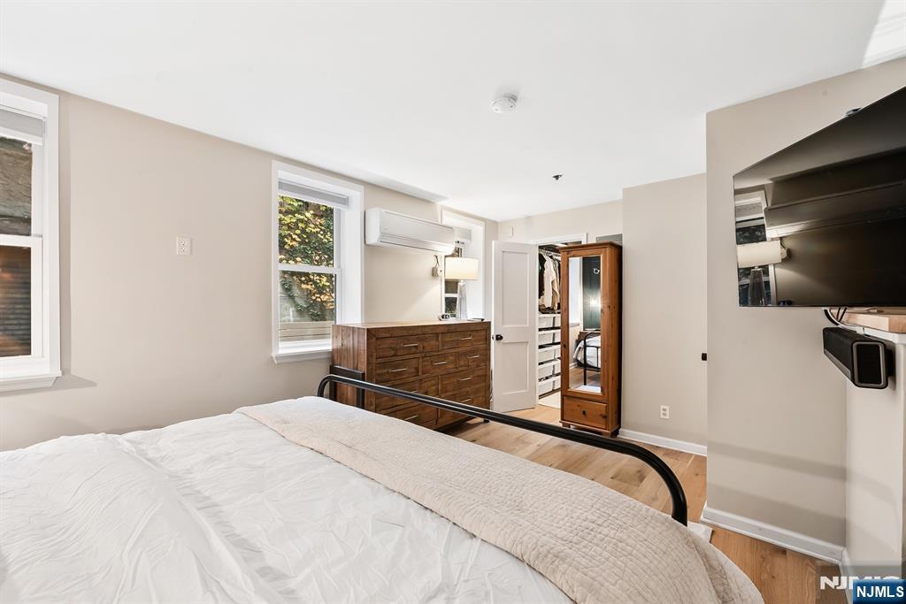 Hoboken, New Jersey, 07030, United States, 1 Bedroom Bedrooms, ,2 BathroomsBathrooms,Residential,For Sale,1987541