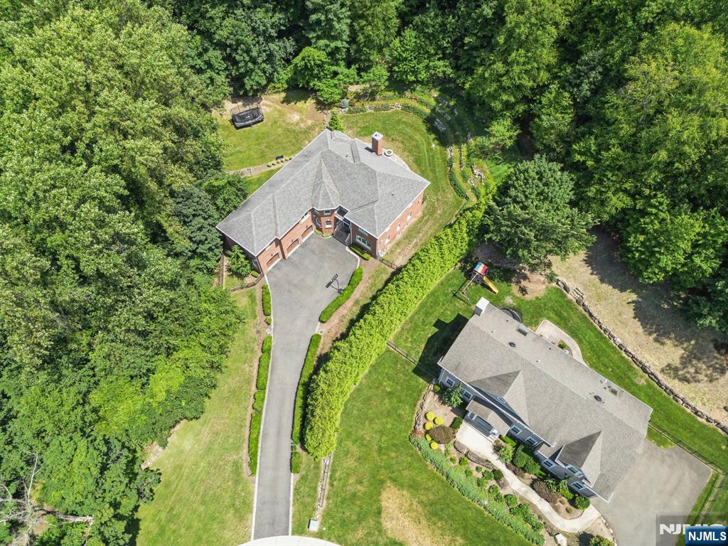 Oakland, New Jersey, 07436, United States, 5 Bedrooms Bedrooms, ,5 BathroomsBathrooms,Residential,For Sale,1907323