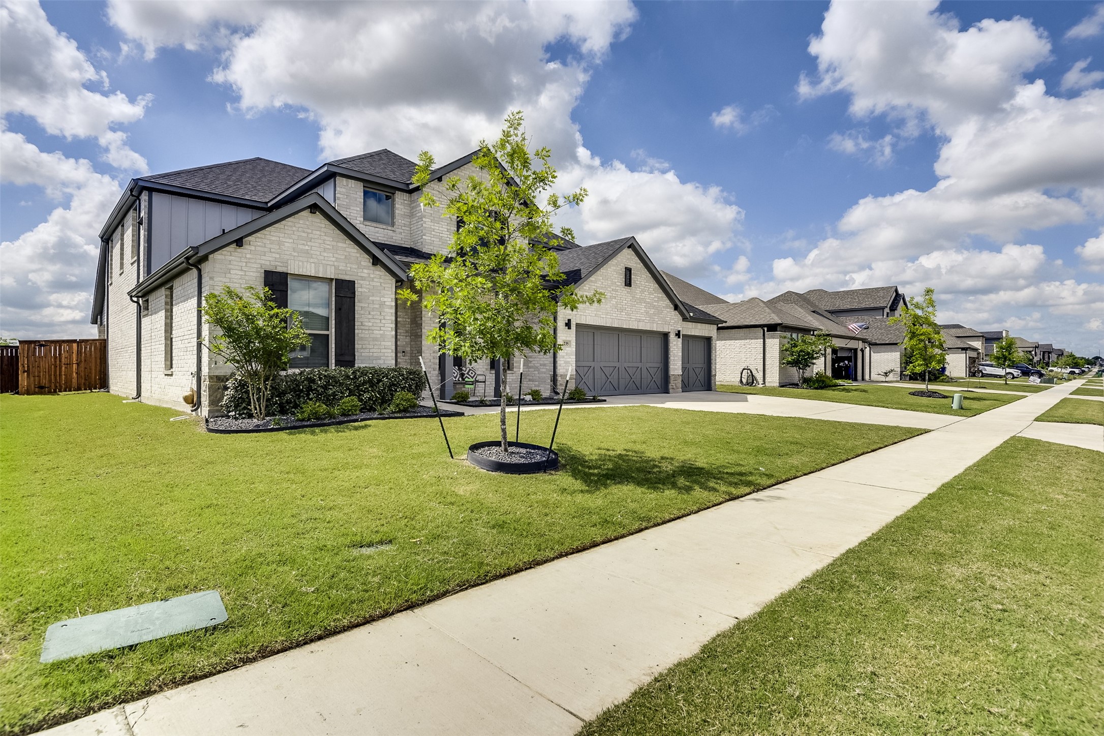 Waxahachie, Texas, 75165, United States, 4 Bedrooms Bedrooms, ,3 BathroomsBathrooms,Residential,For Sale,1925624
