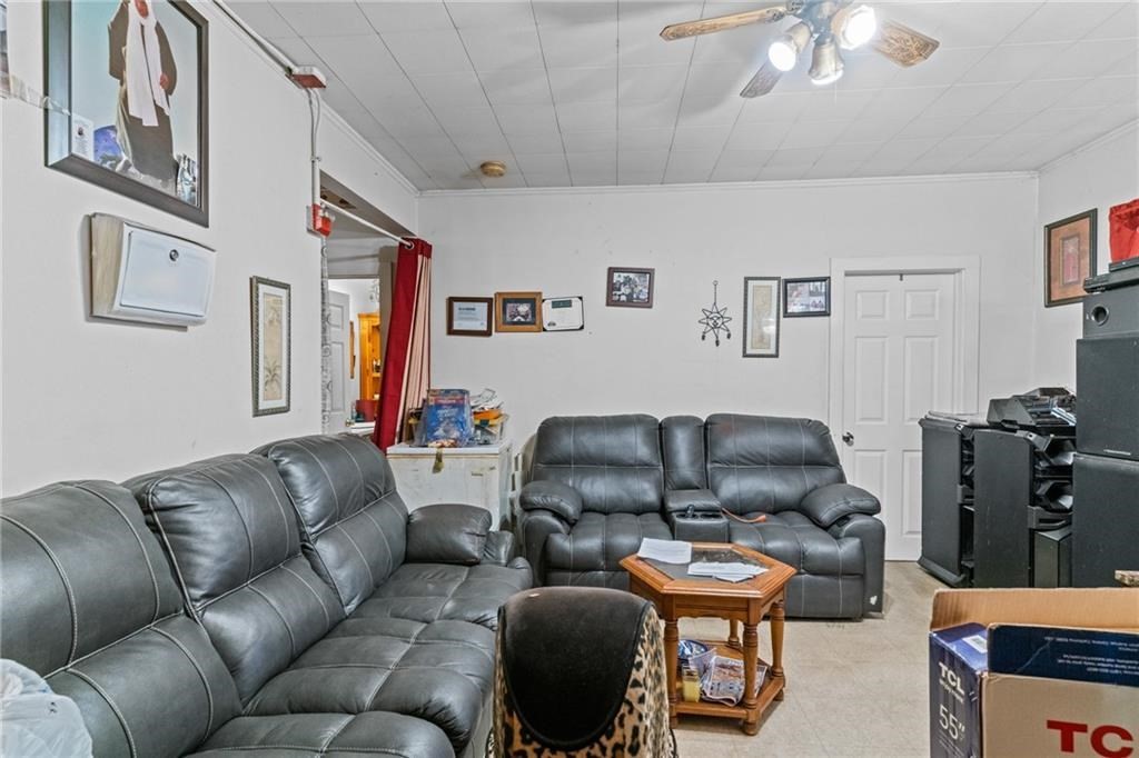 Woonsocket, Rhode Island, 02895, United States, 11 Bedrooms Bedrooms, ,4 BathroomsBathrooms,Residential,For Sale,1882232