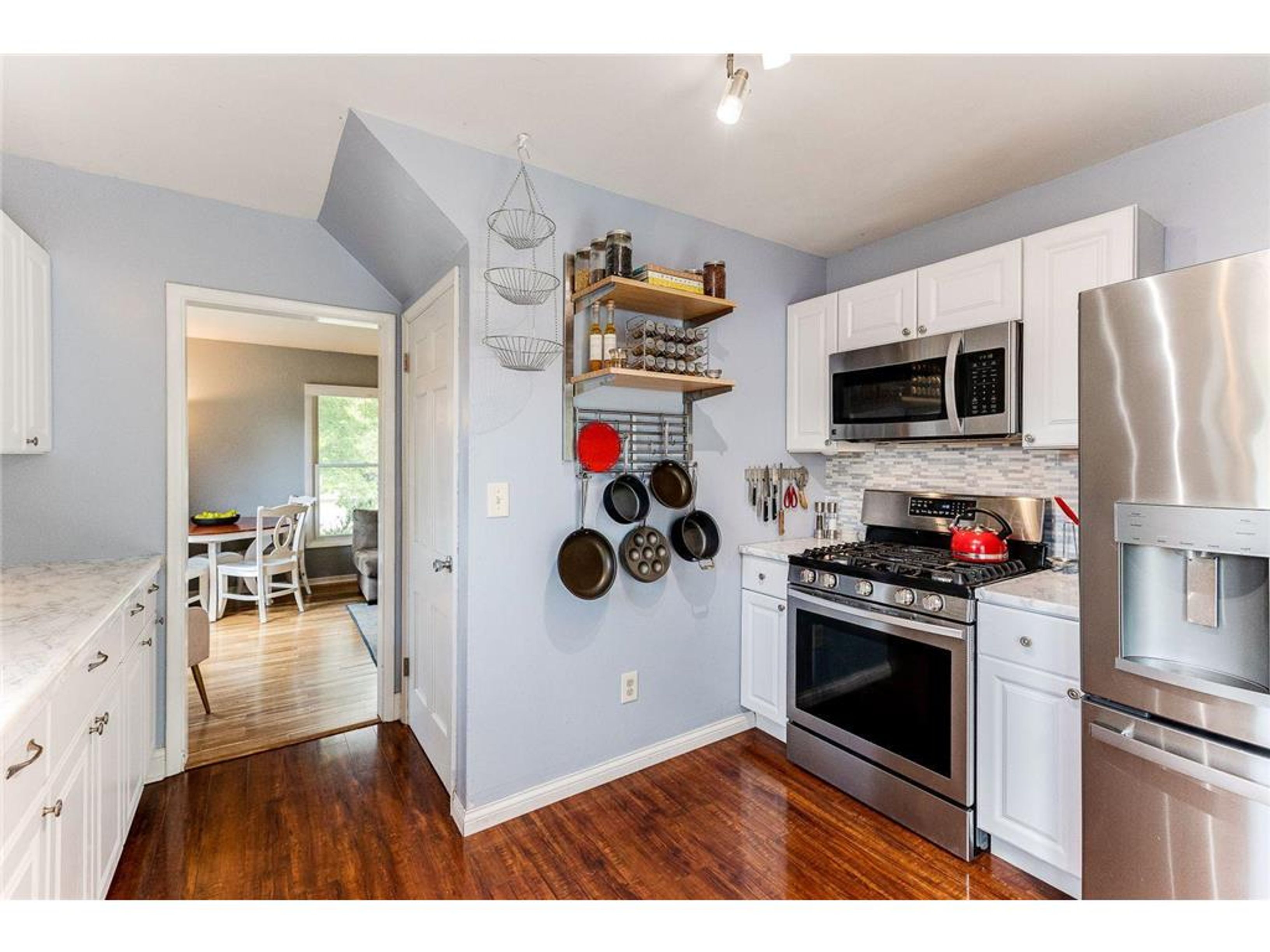  Bright St. Louis Park Home Near West End - 物件實景