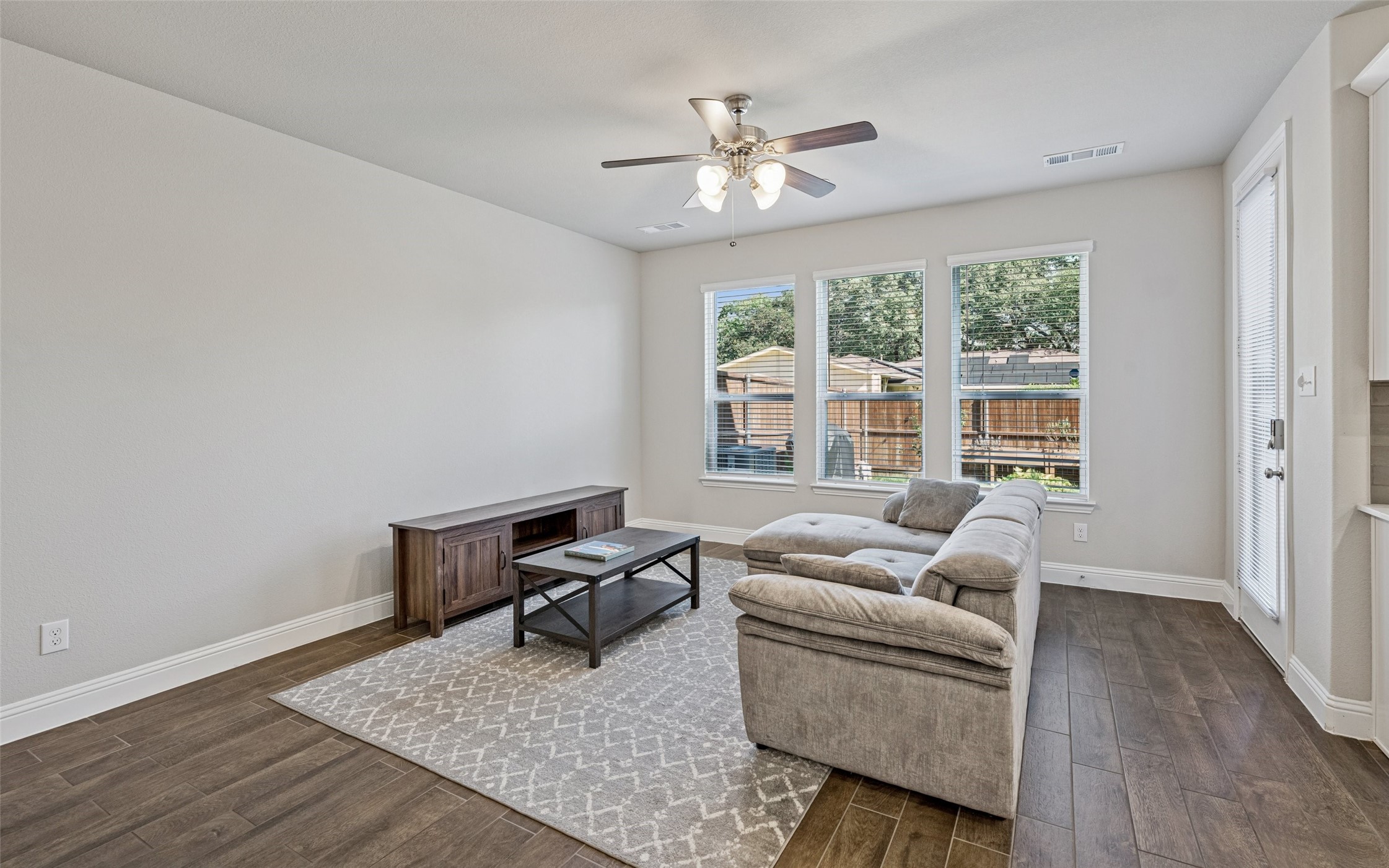 Plano, Texas, 75075, United States, 4 Bedrooms Bedrooms, ,3 BathroomsBathrooms,Residential,For Sale,1961646